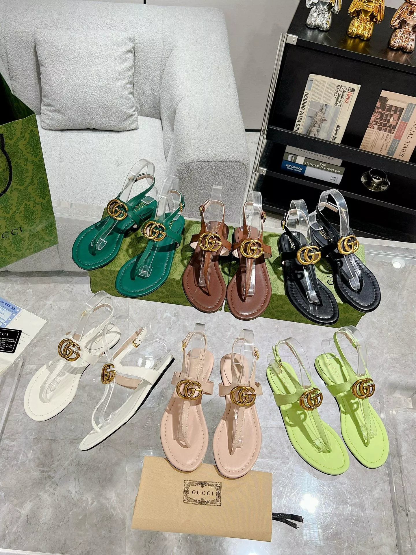GUCCI 全平底雙G金扣夾腳涼鞋・夏日百搭必備・七色可選
