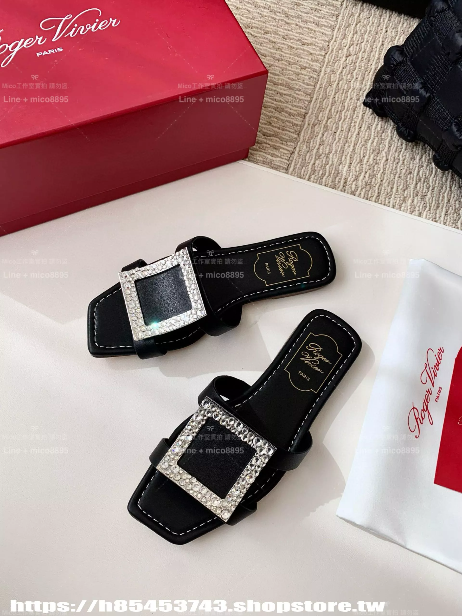 Roger Vivier 平底款 黑色梯形方扣水鑽涼拖鞋｜進口牛皮＋真皮底