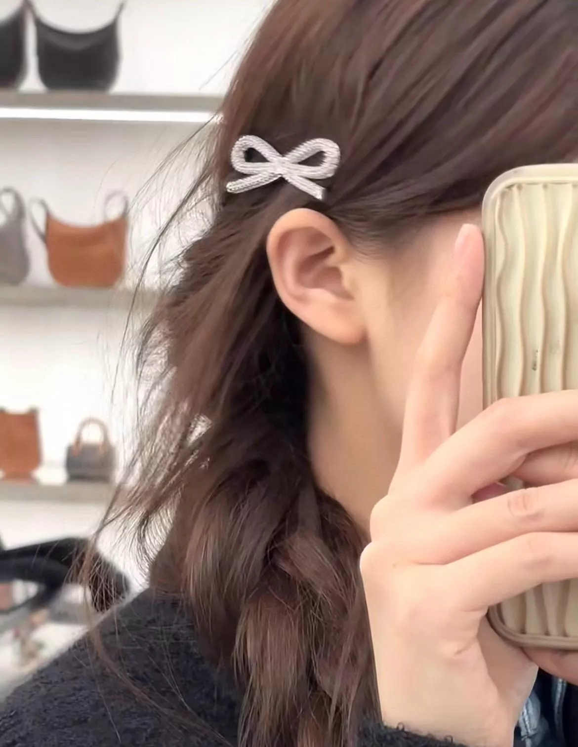 CELINE CELINE 銀色水鑽蝴蝶結髮夾｜凱旋門設計｜閃亮一字夾