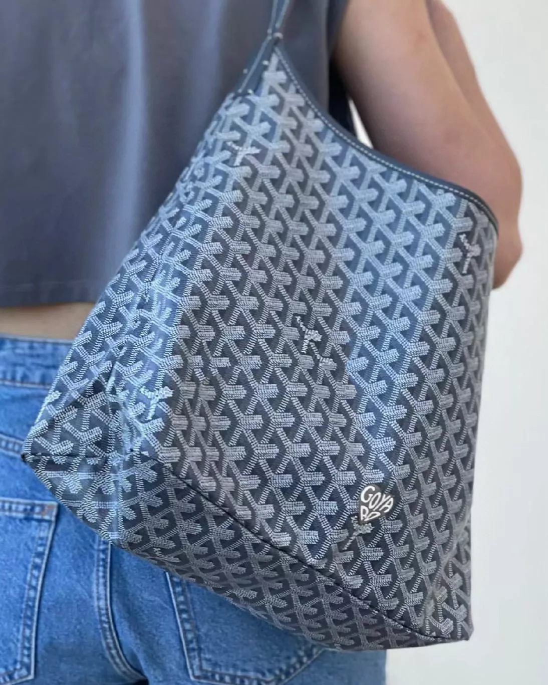 GOYARD 灰色/灰愛心款 Boheme Hobo Bag 拉鍊肩背包