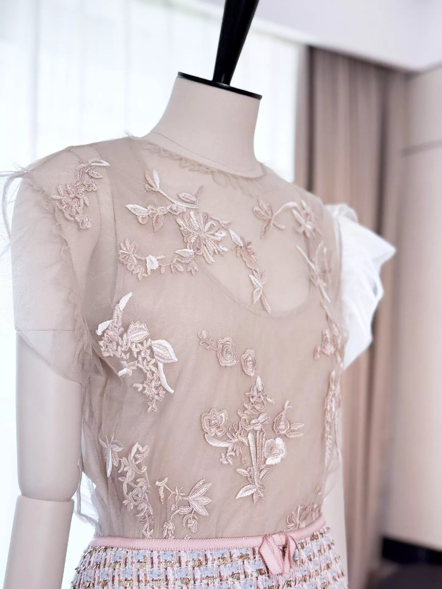 DIOR 25S 花卉刺繡網紗真絲花邊袖兩件套