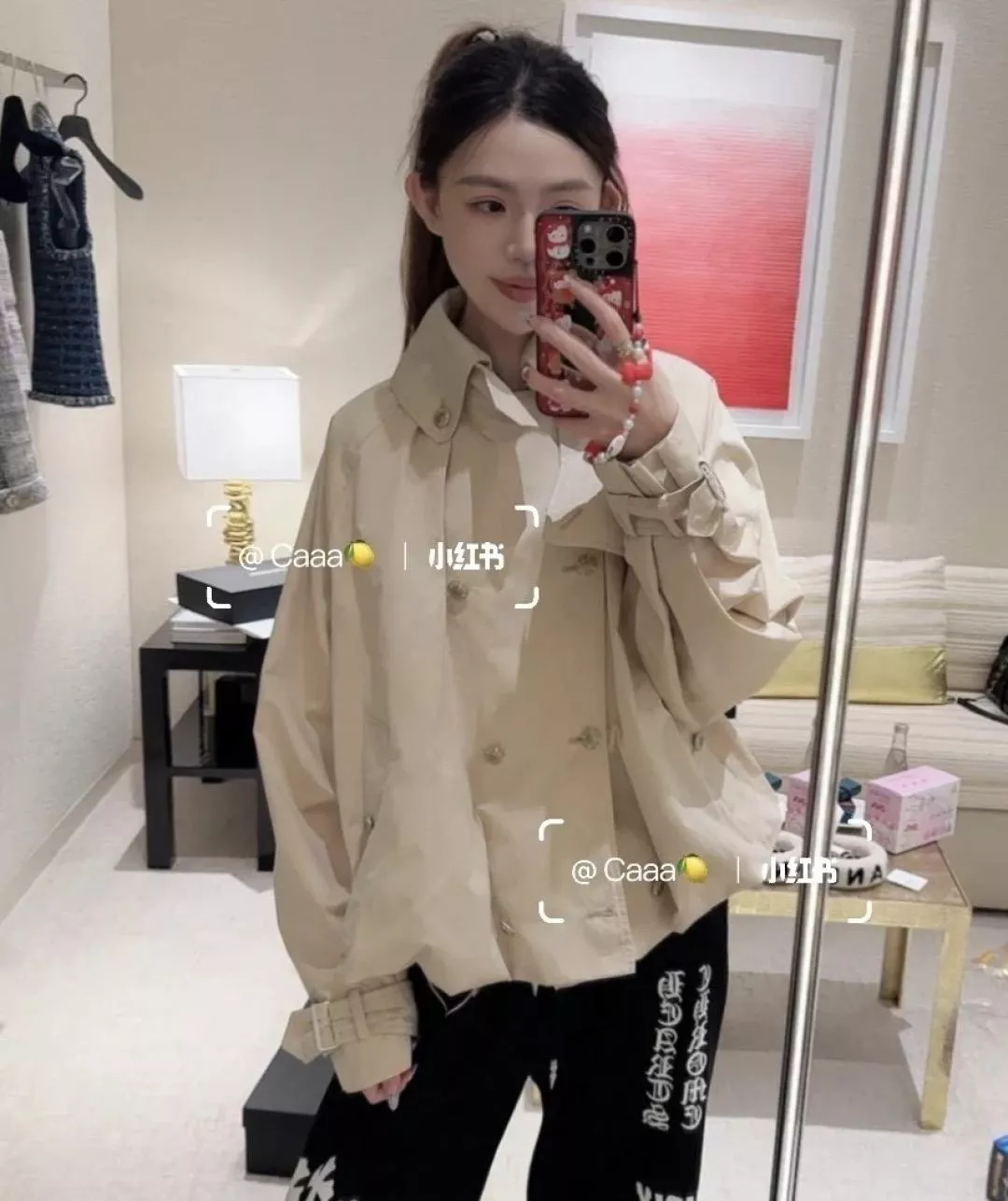 【36/38/40】25B 防潑水印花風衣・短版設計（隱藏Logo＋立體剪裁）