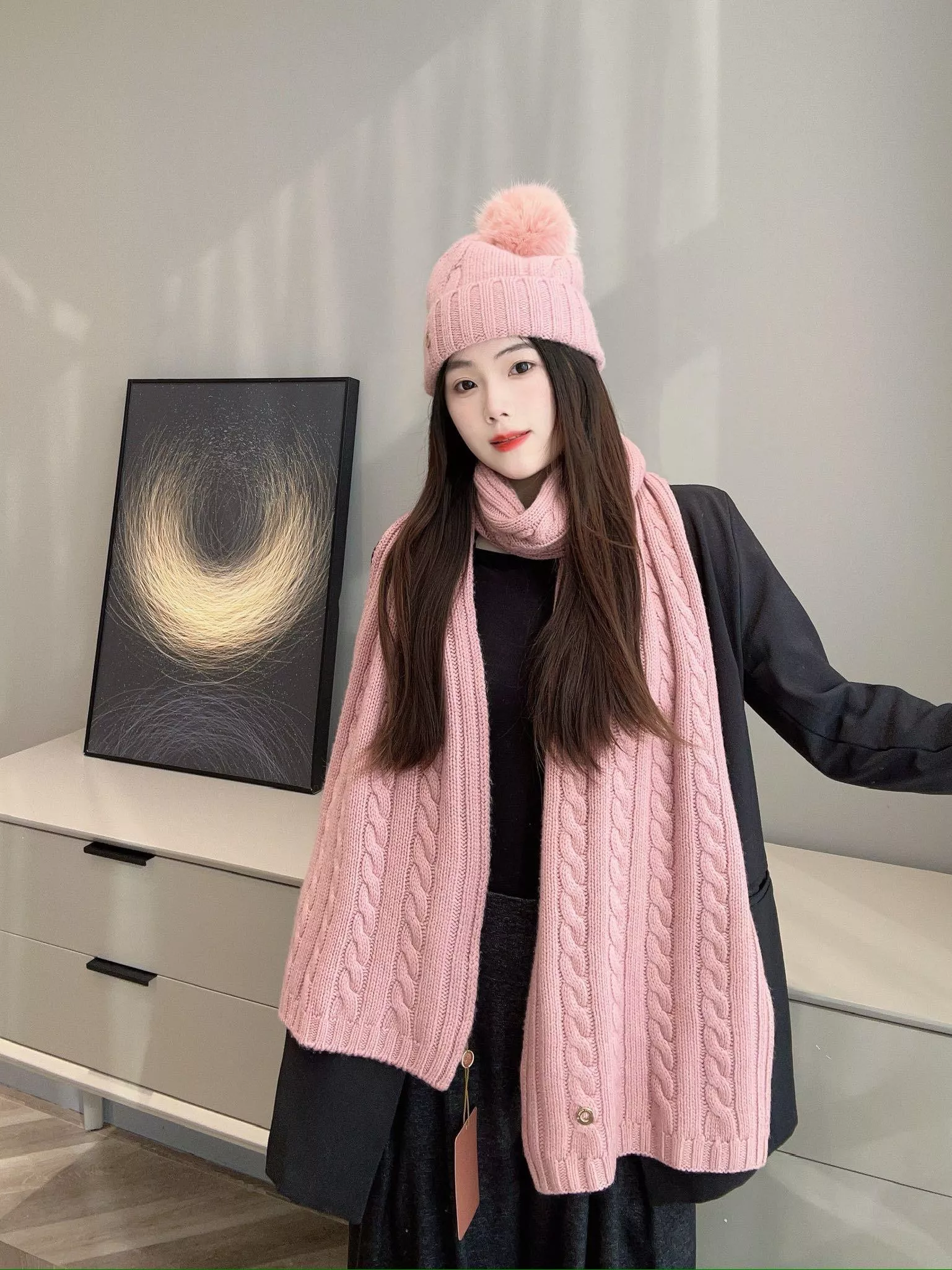 𝐋𝐨𝐫𝐨 𝐏𝐢𝐚𝐧𝐚 • 《Napier針織羊絨套裝毛帽組》橡皮粉色 190×30cm 可分開下單