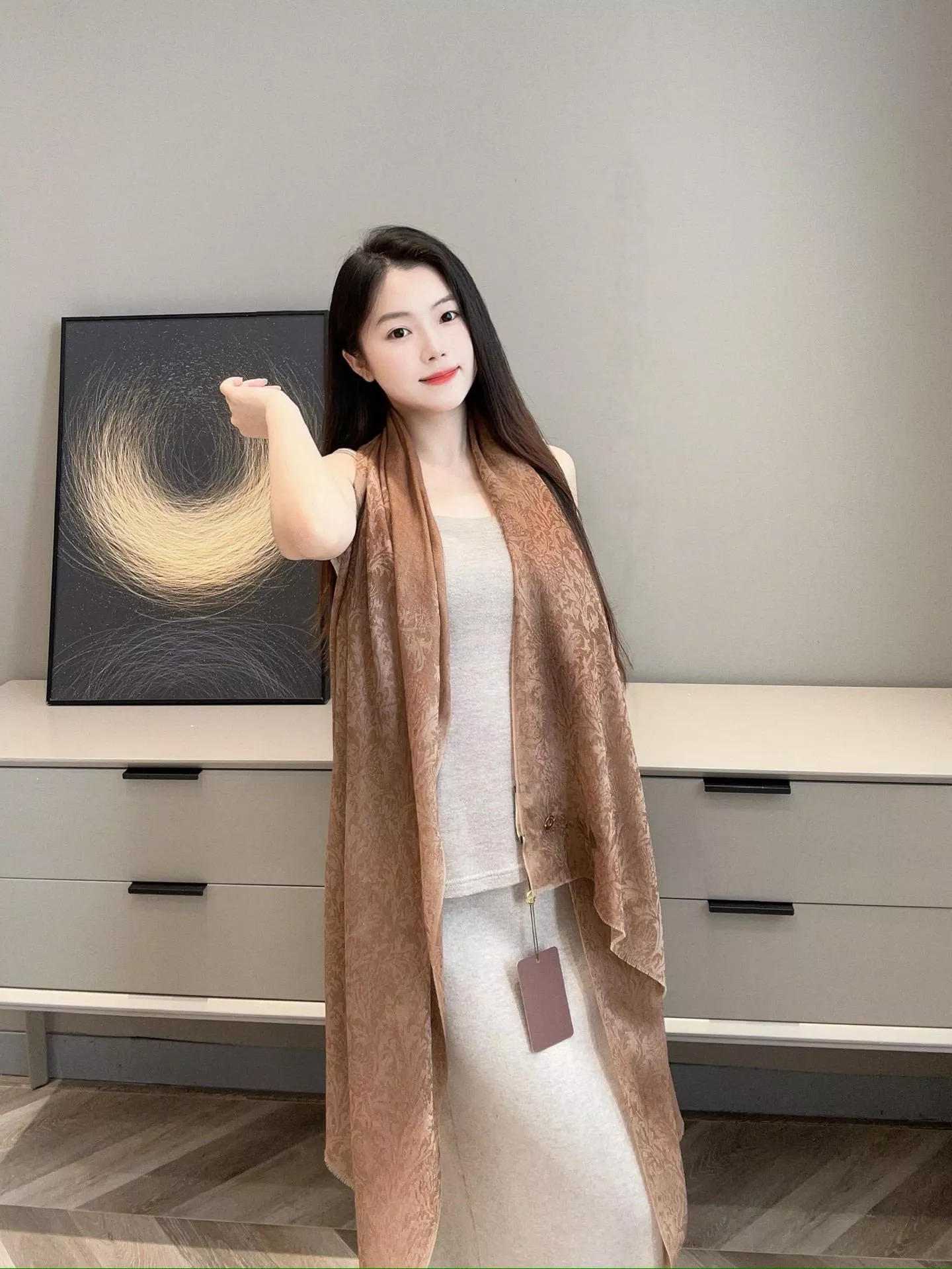 𝐋𝐨𝐫𝐨 𝐏𝐢𝐚𝐧𝐚 • 焦糖色《生命之花 戒指绒長巾》190×92cm