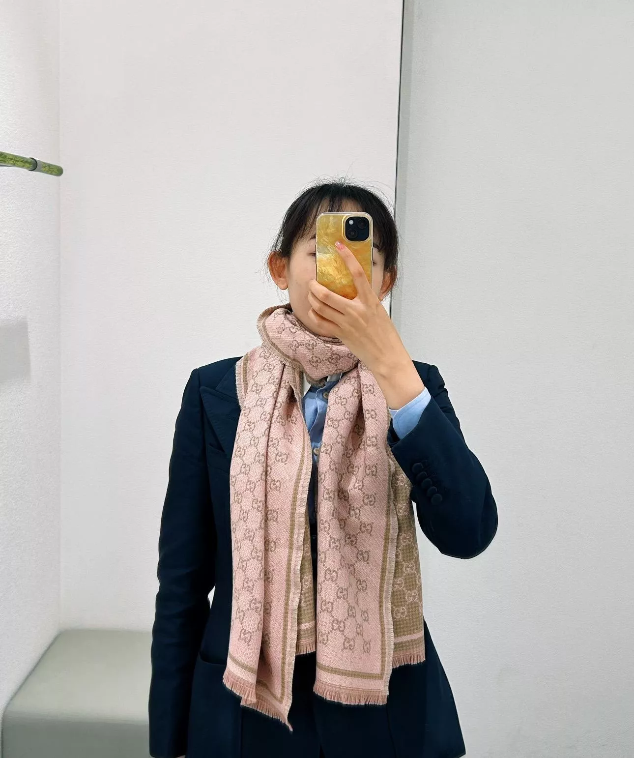 GG羊毛圍巾｜奶茶粉色・47×180cm・早秋新款 柔霧粉調 × 經典提花 × 流蘇滾邊