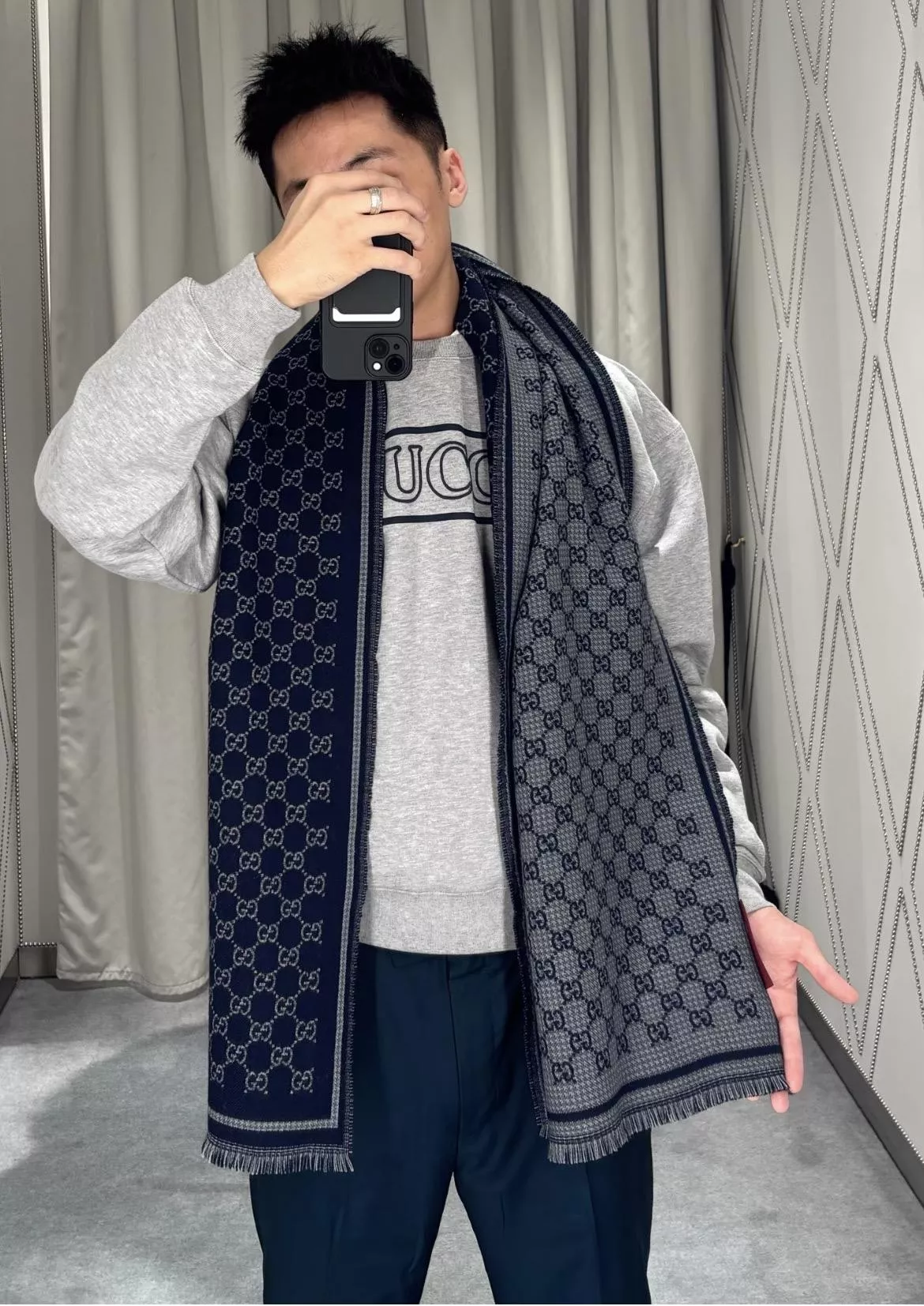 GG羊毛圍巾｜牛仔藍・47×180cm・× 經典提花 × 流蘇滾邊