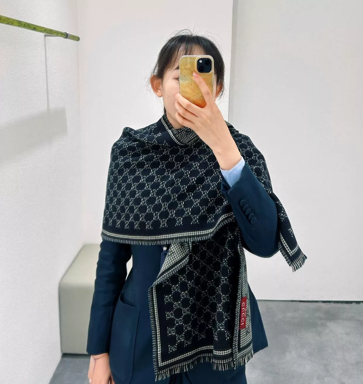 GG羊毛圍巾｜藏藍・47×180cm・× 經典提花 × 流蘇滾邊