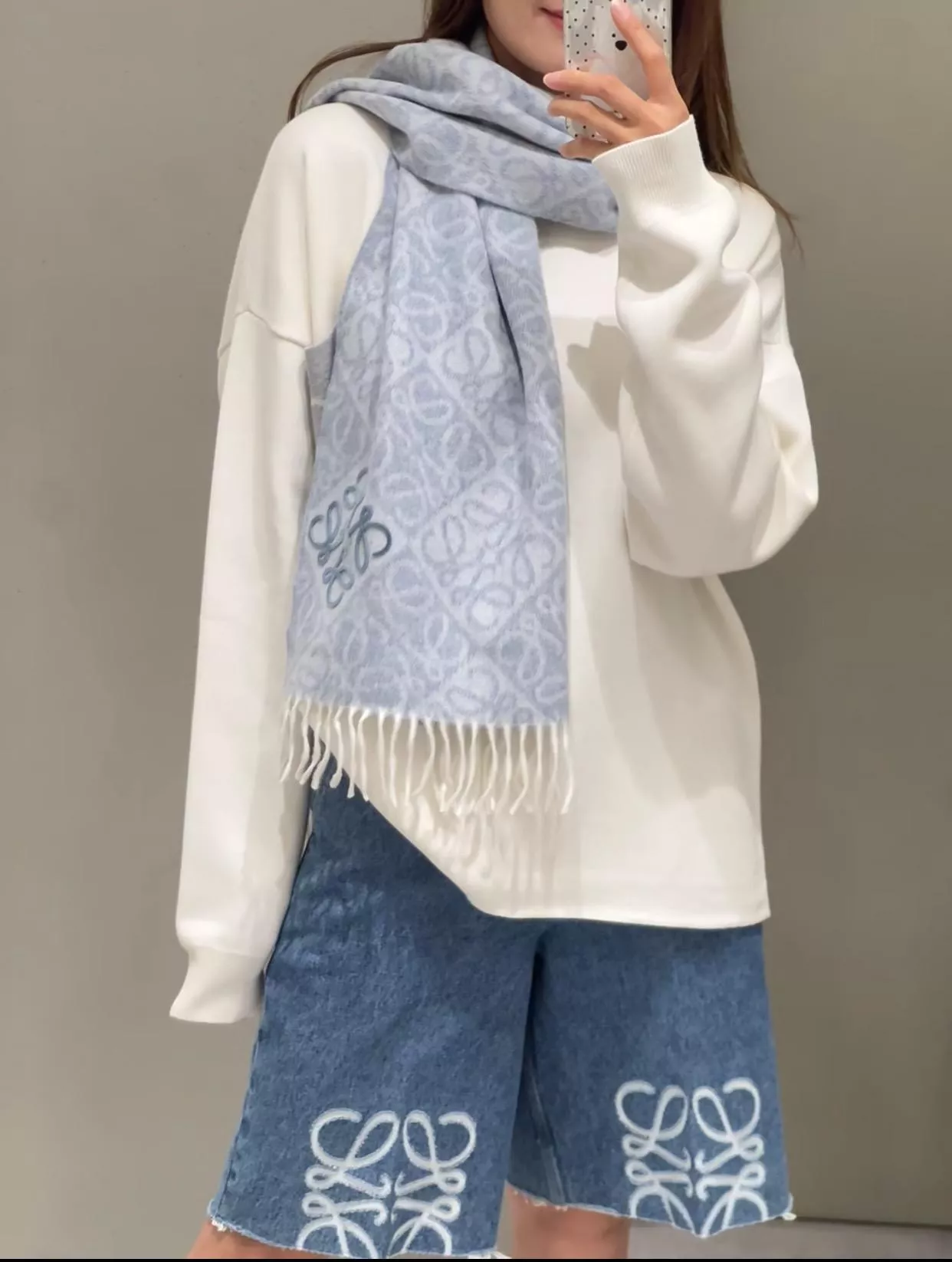 LOEWE 雙面羊毛羊絨圍巾・霧霾藍高定Anagram織花款｜38×180cm