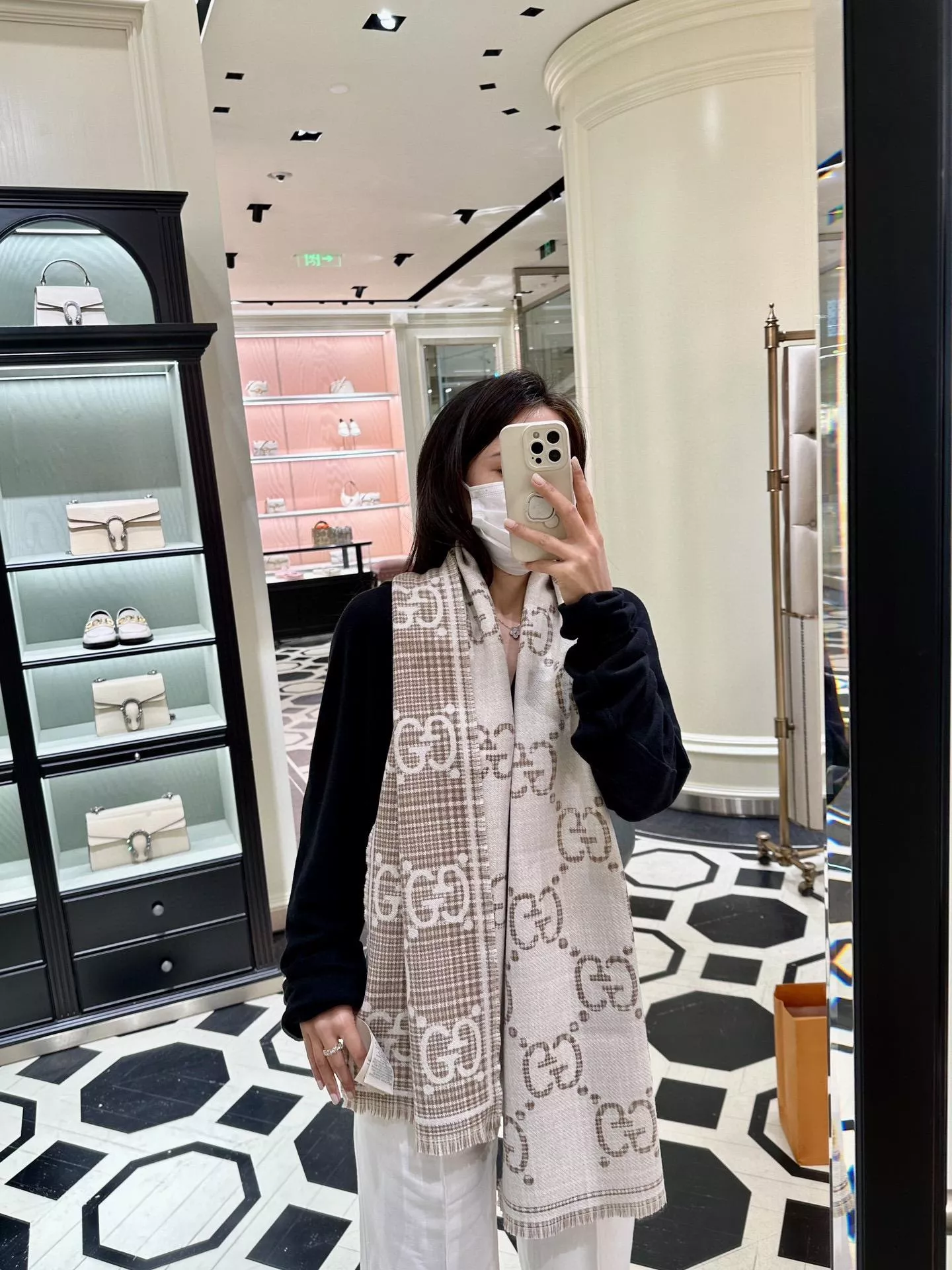 Gucci GG羊毛提花圍巾・象牙白千鳥格款｜180×47cm