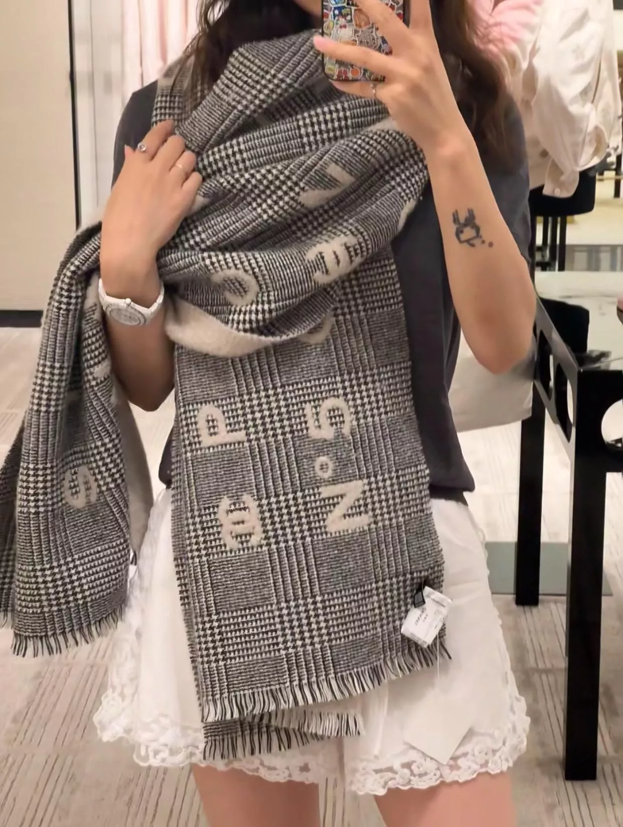 24B Coco 五號雙面披肩・杏色羊絨千鳥格款｜196×60cm