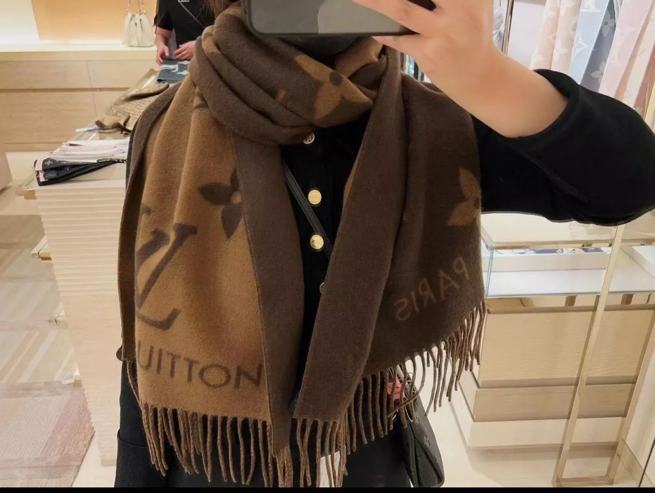 深棕色 m78125 REYKJAVIK 經典山羊絨圍巾・純羊絨斜紋提花款｜191×45cm