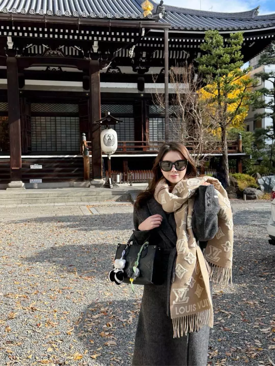 奶茶色『3D立體刺繡Logo長巾』圍巾披肩兩用｜200×34cm