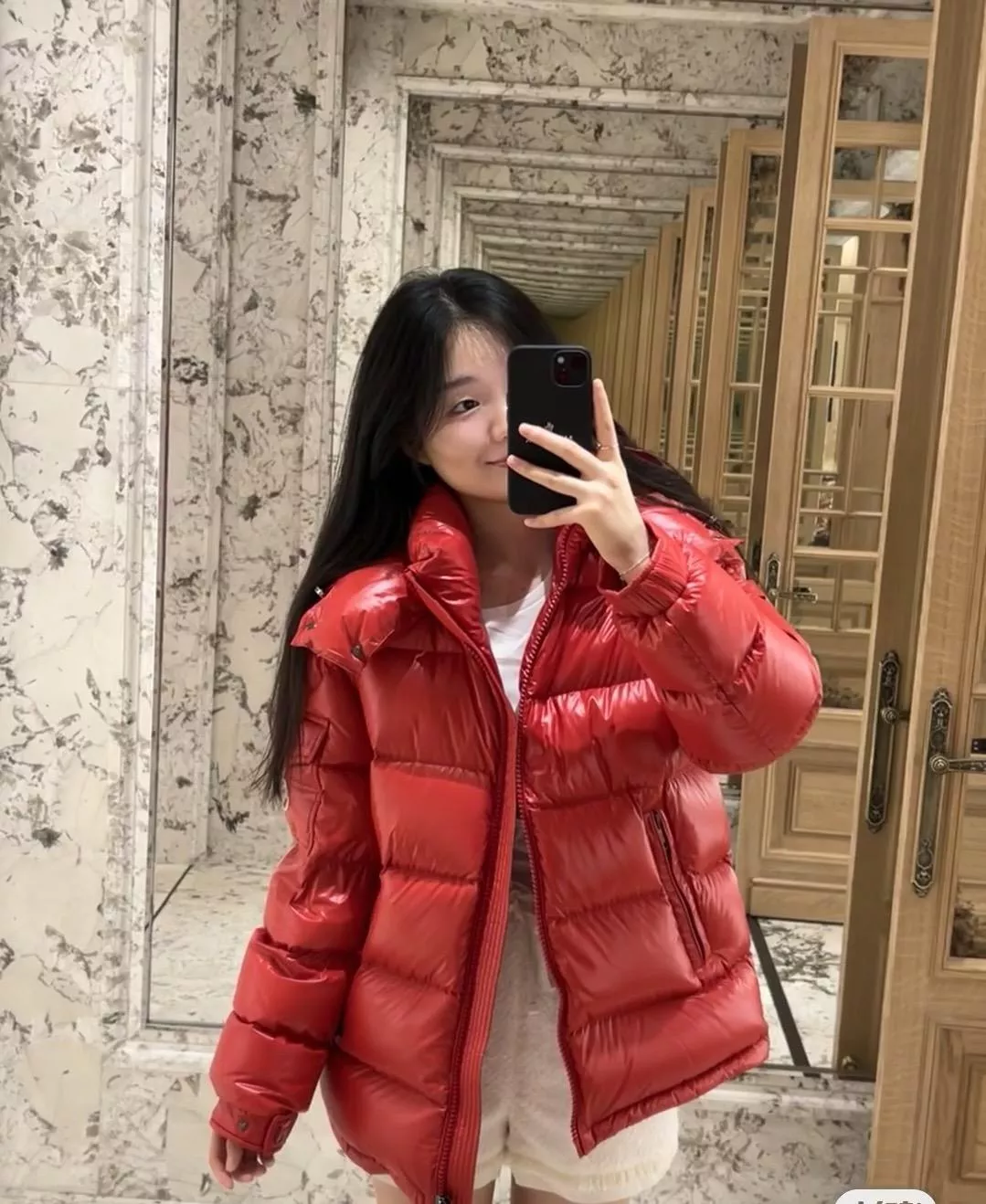 Moncler 女款 Marie系列 微亮面紅 經典短款羽絨外套｜0-2碼｜高蓬度大絨朵填充｜