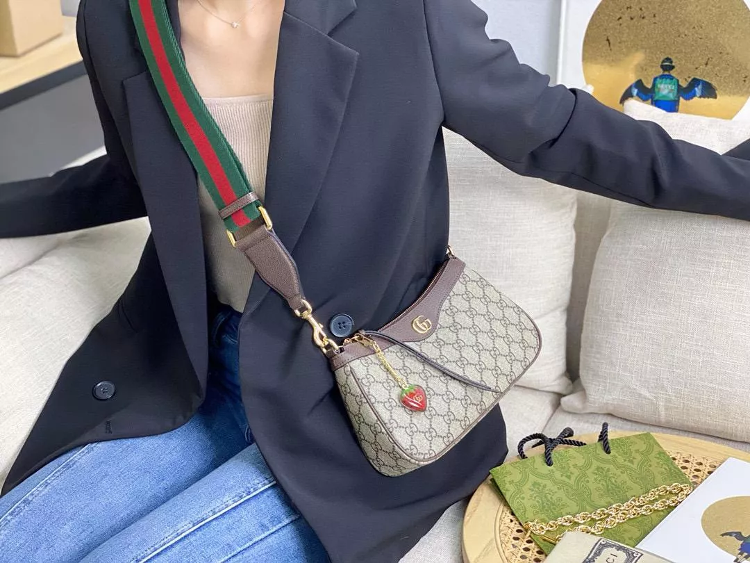 GUCCI｜Ophidia 草莓雙肩帶包🍓型號；735132