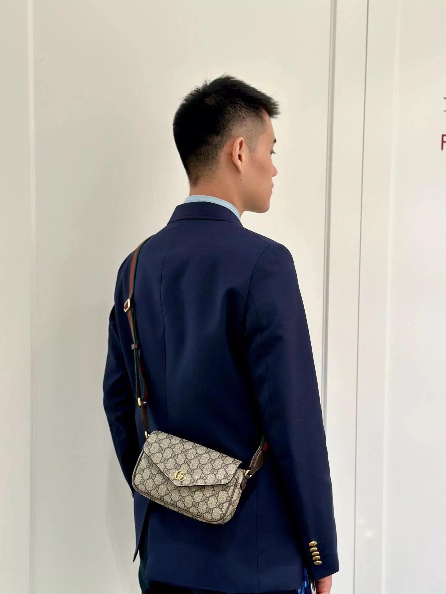 GUCCI｜男女同款 Ophidia 經典老花肩背包（764961）