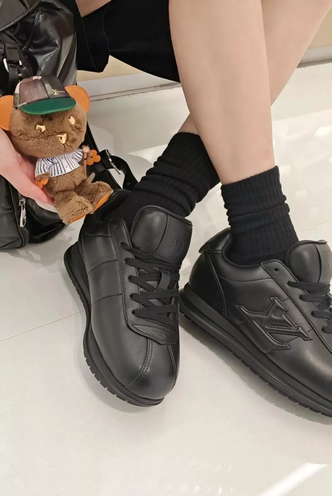 LV × Nigo｜黑色 ButterSoft 聯名運動鞋（男女款）35-45