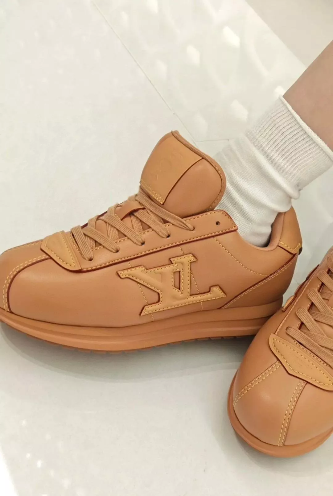 LV × Nigo｜焦糖色 ButterSoft 聯名運動鞋（男女款）35-45