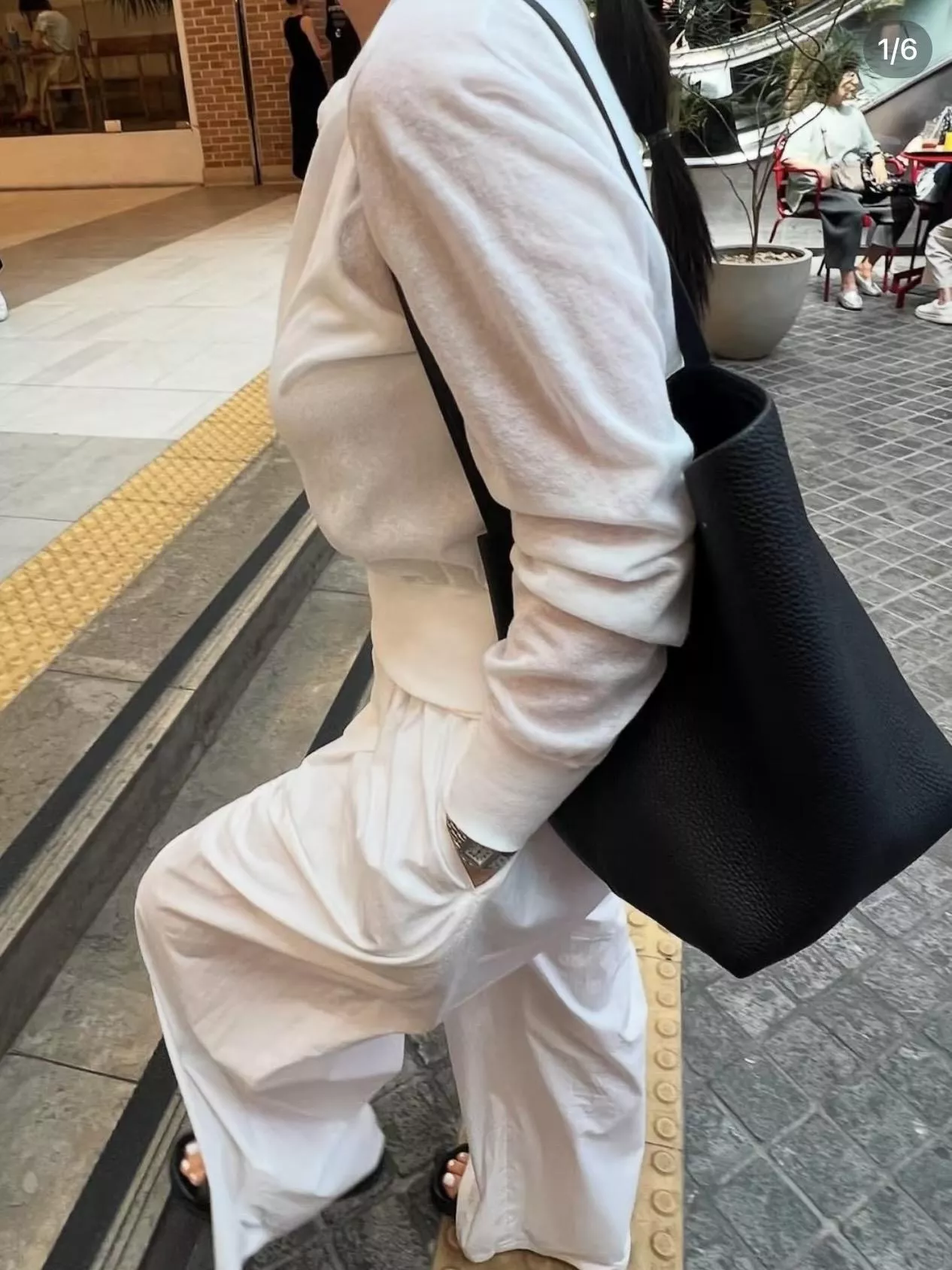 The Row 小羊皮款/黑色 Medium 中號 N/S Park 皮革托特包