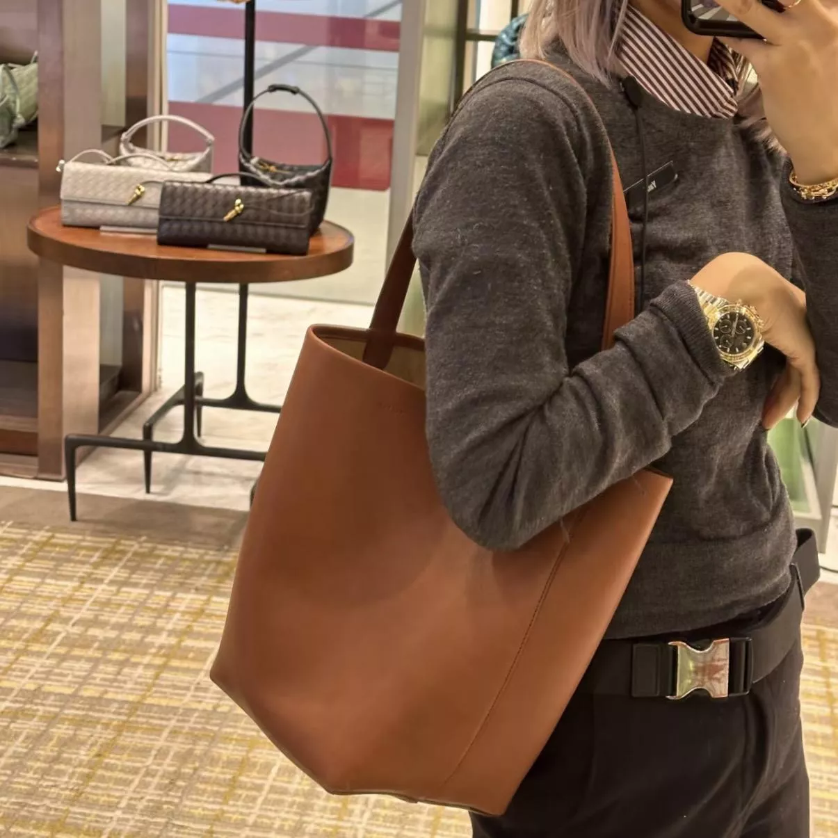 The Row 馬鞍皮款/焦糖色 Medium 中號 N/S Park 皮革托特包