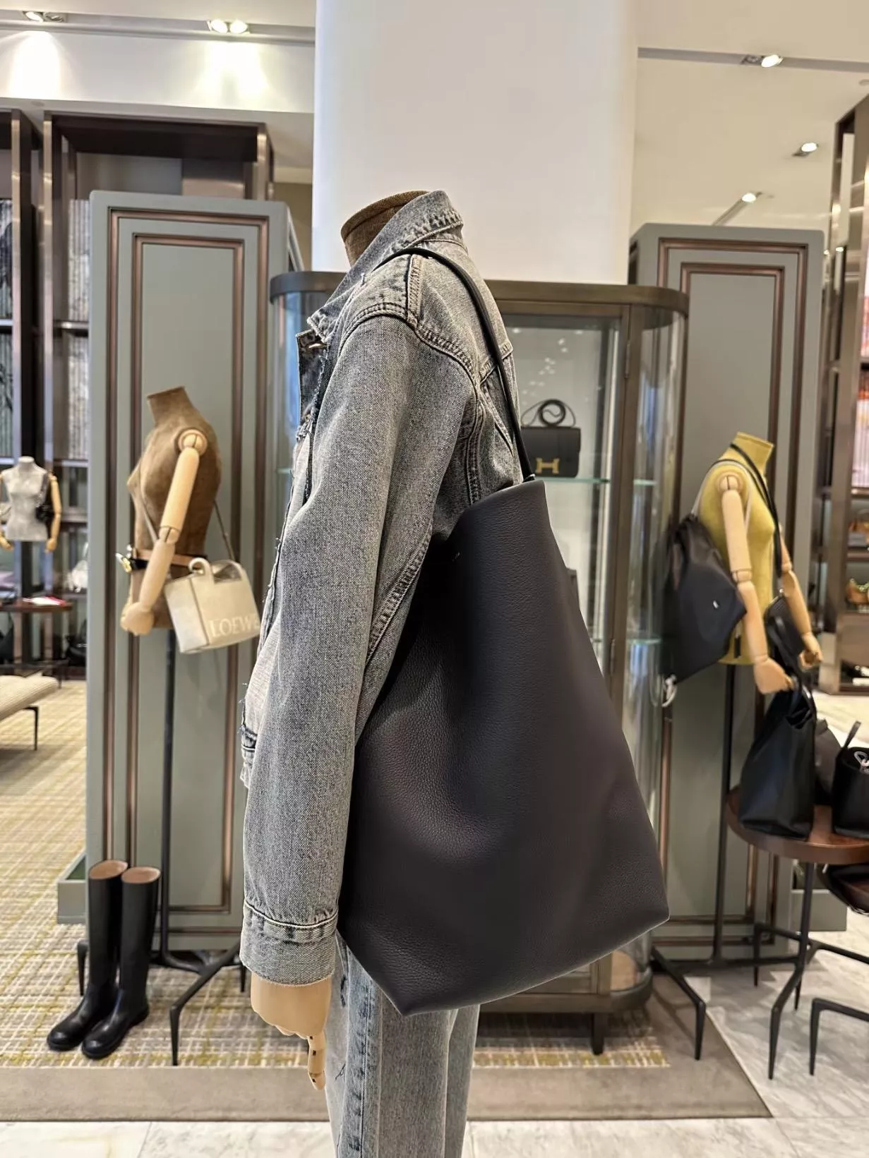 The Row 小羊皮款/黑色 大號44*38cm N/S Park 皮革托特包