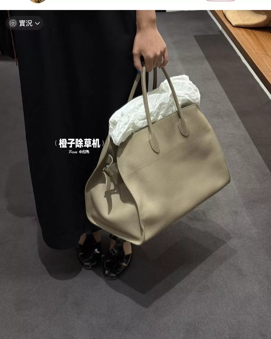 The Row Margaux 17 荔枝紋托特包（奶茶色）Margaux 17 dark brown saddle leather bag