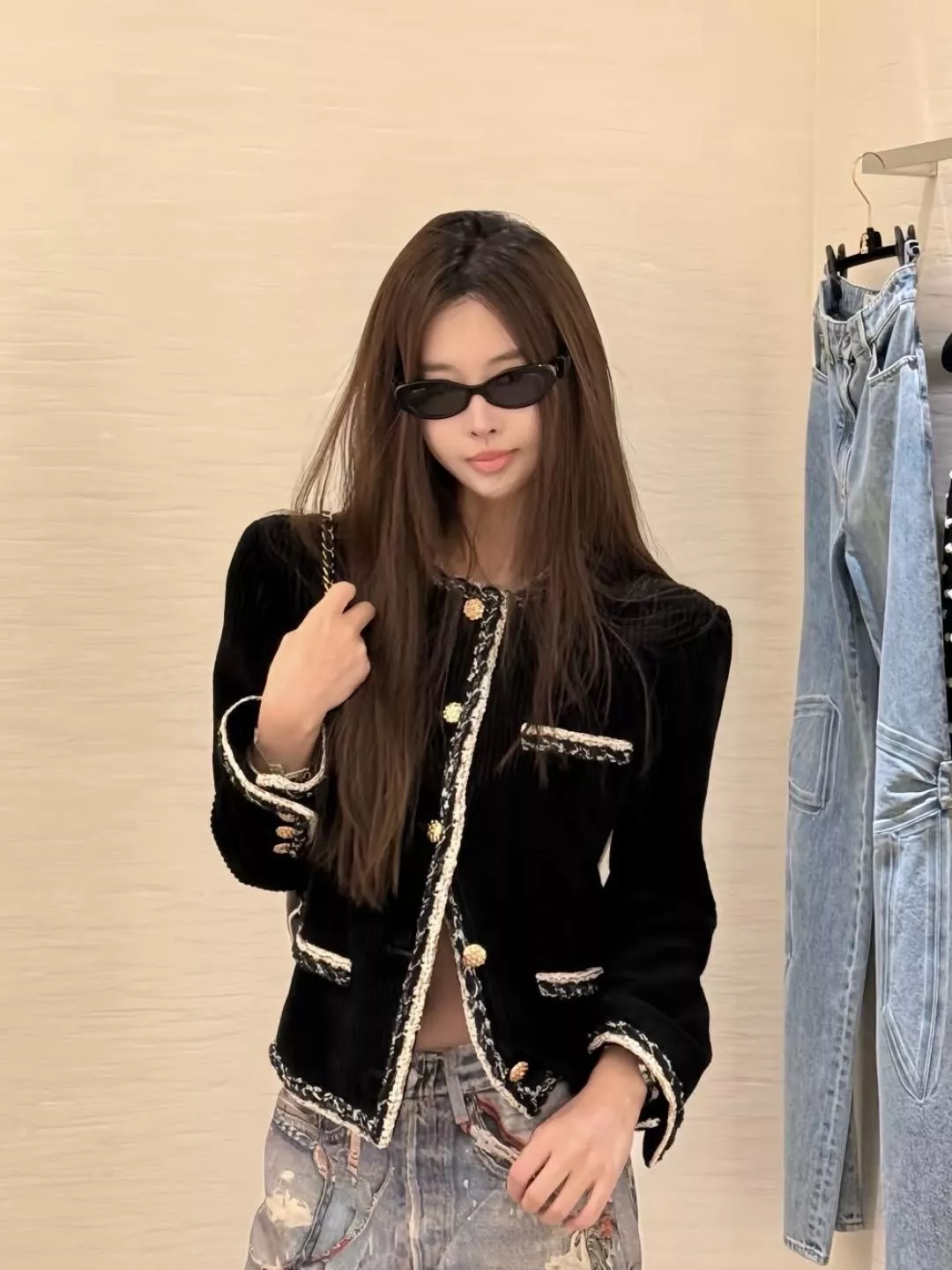 CHANEL 25K 黑色燈芯絨 絨條紋排釦外套（36/38/40）