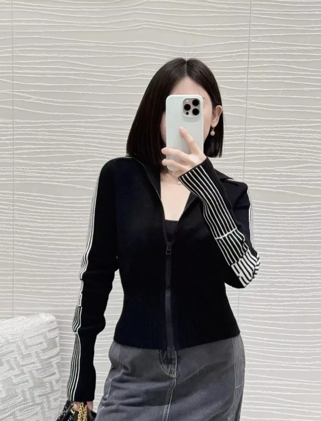 DIOR 滑雪系列 黑色滑雪風字母線條開衫｜高版羊絨混紗修身外套｜36/38/40