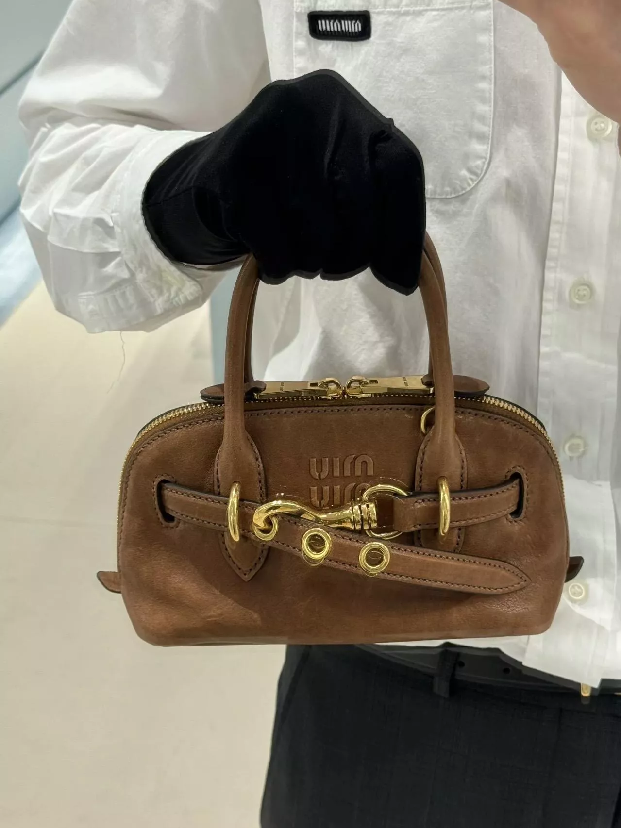 Miu Miu｜AVENture Mini 手袋（甘邑色）5B090 21cm Aventure mini nappa leather bag