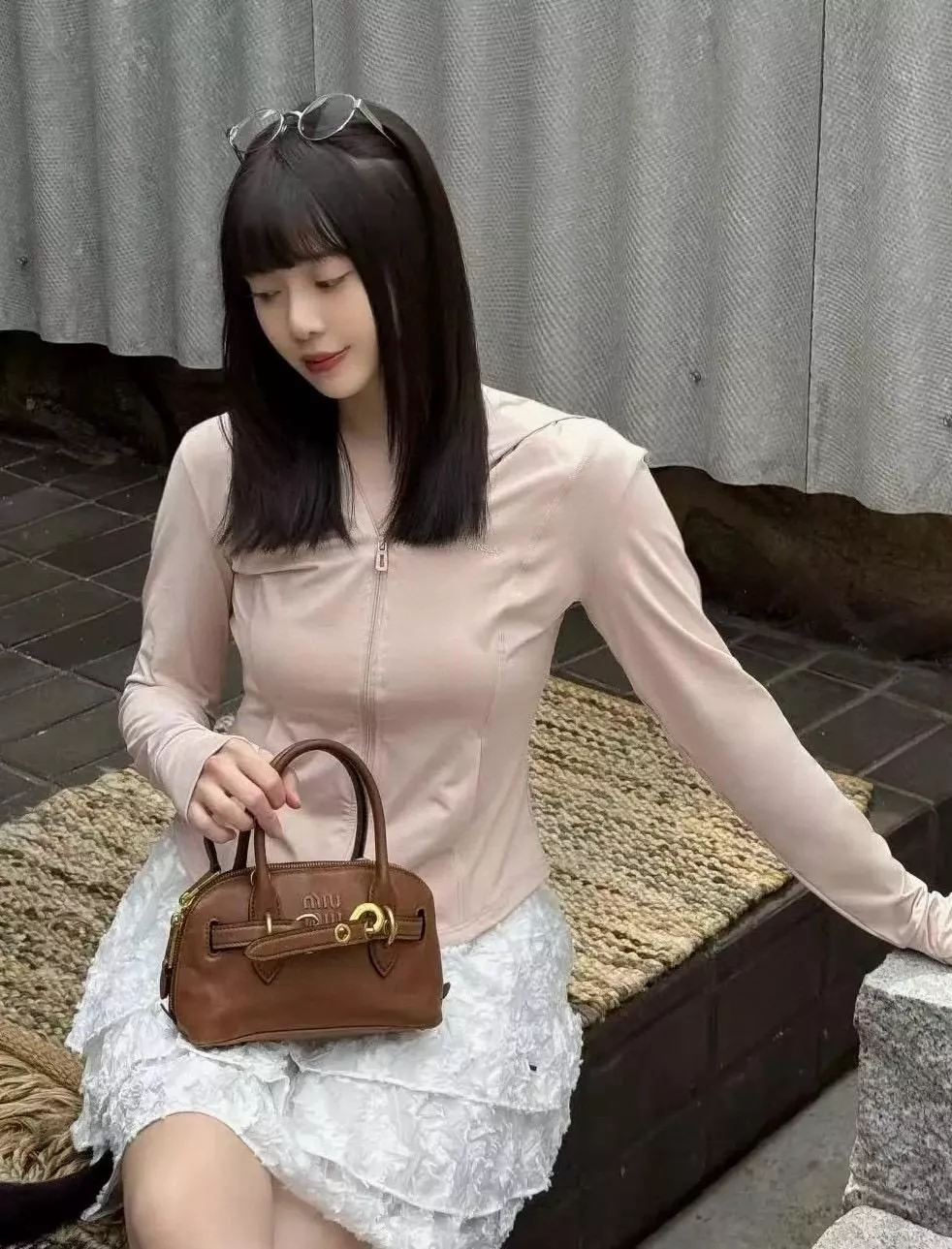 Miu Miu｜AVENture Mini 手袋（橡木色）5B090 21cm Aventure mini nappa leather bag