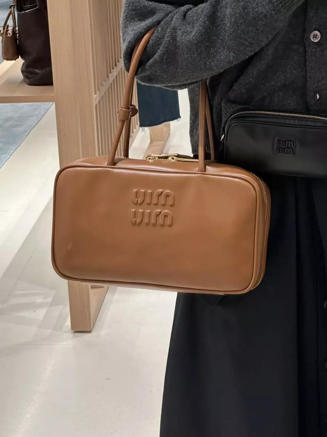 Miu Miu｜BEAU 公文包中號（甘邑色）5BB172 30cm