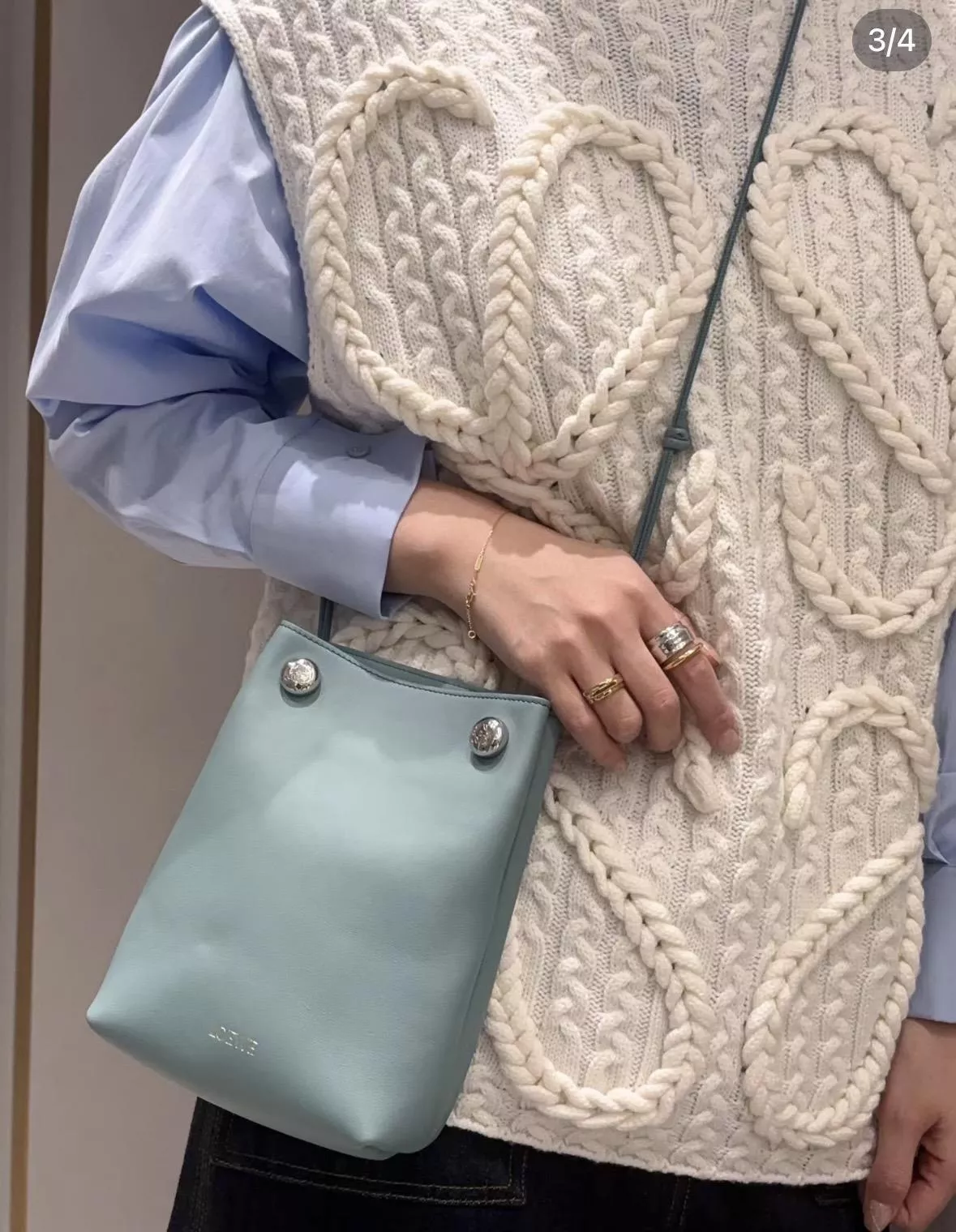 LOEWE｜Pebble Pouch 手袋 水桶包（水藍色）17cm