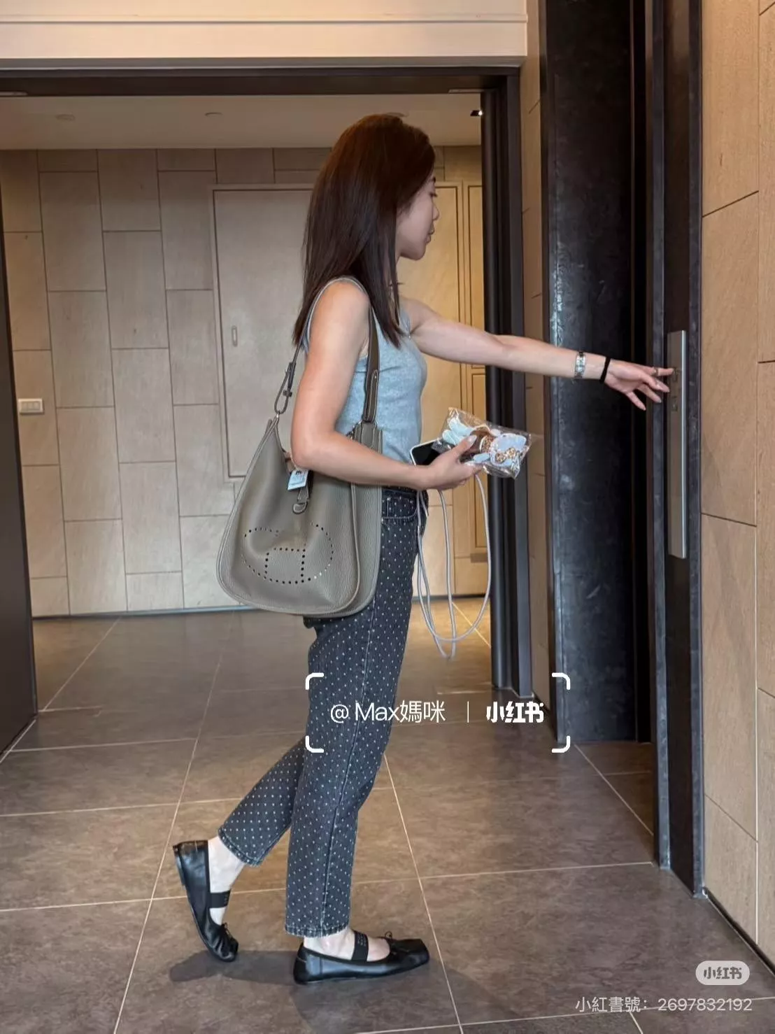 Hermès｜Evelyne 29 依芙琳包（大象灰／金扣）