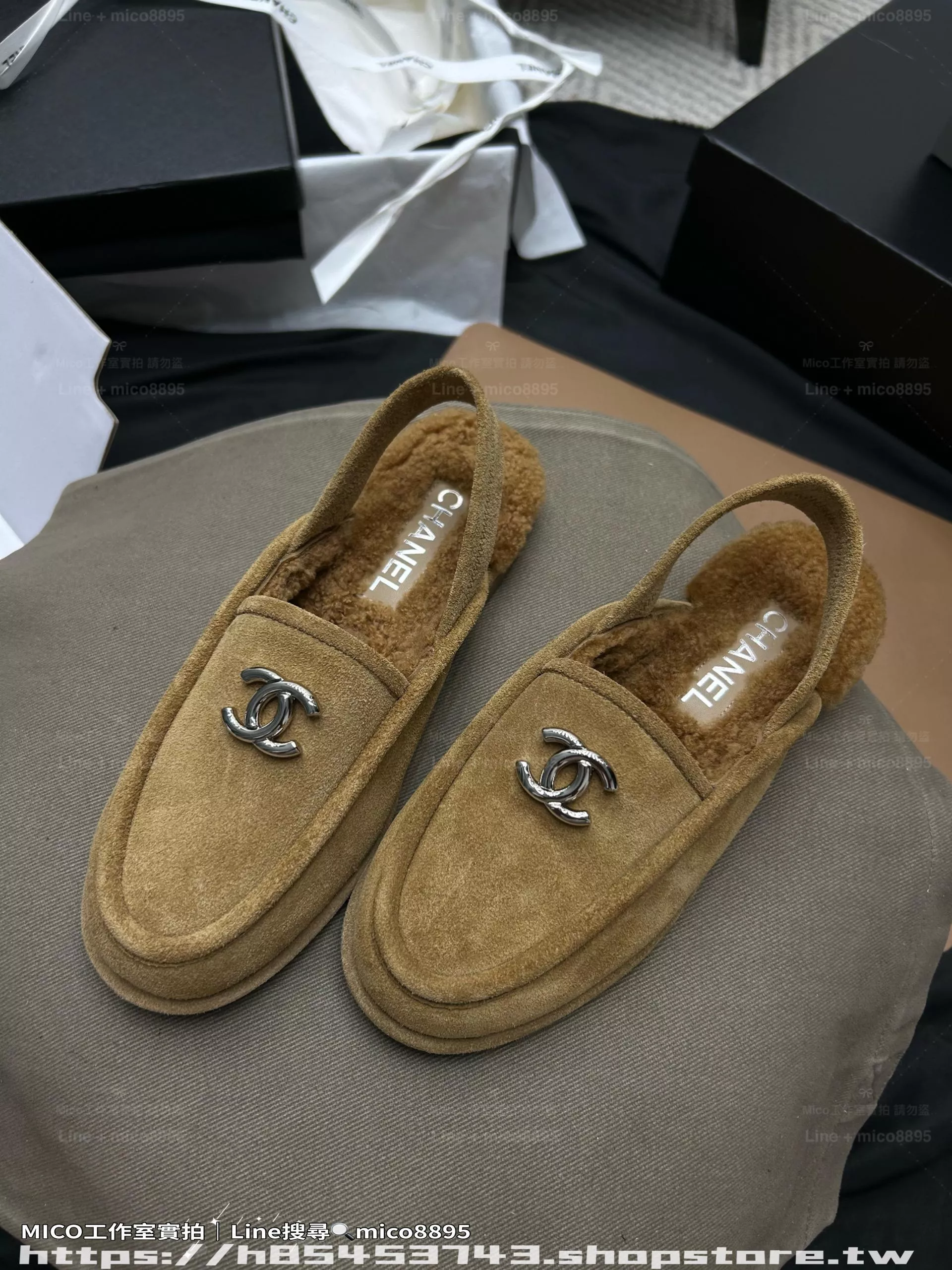 Chanel｜24K 後空款/棕色 鹿皮羊羔毛樂福鞋（35–40碼）