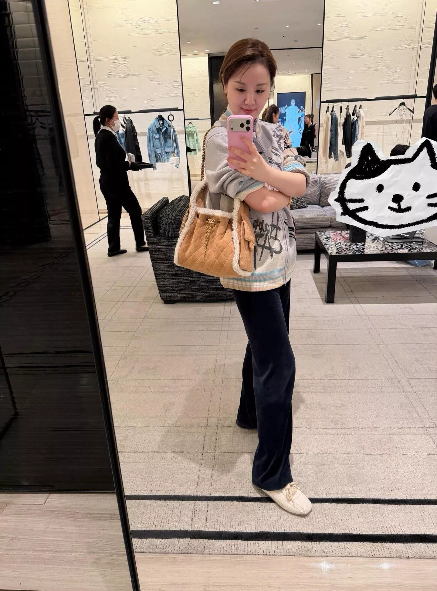 CHANEL 25K秋冬限量款 25Bag Teddy Hobo（小號）・皮毛一體牛・hobo 抽繩水桶包