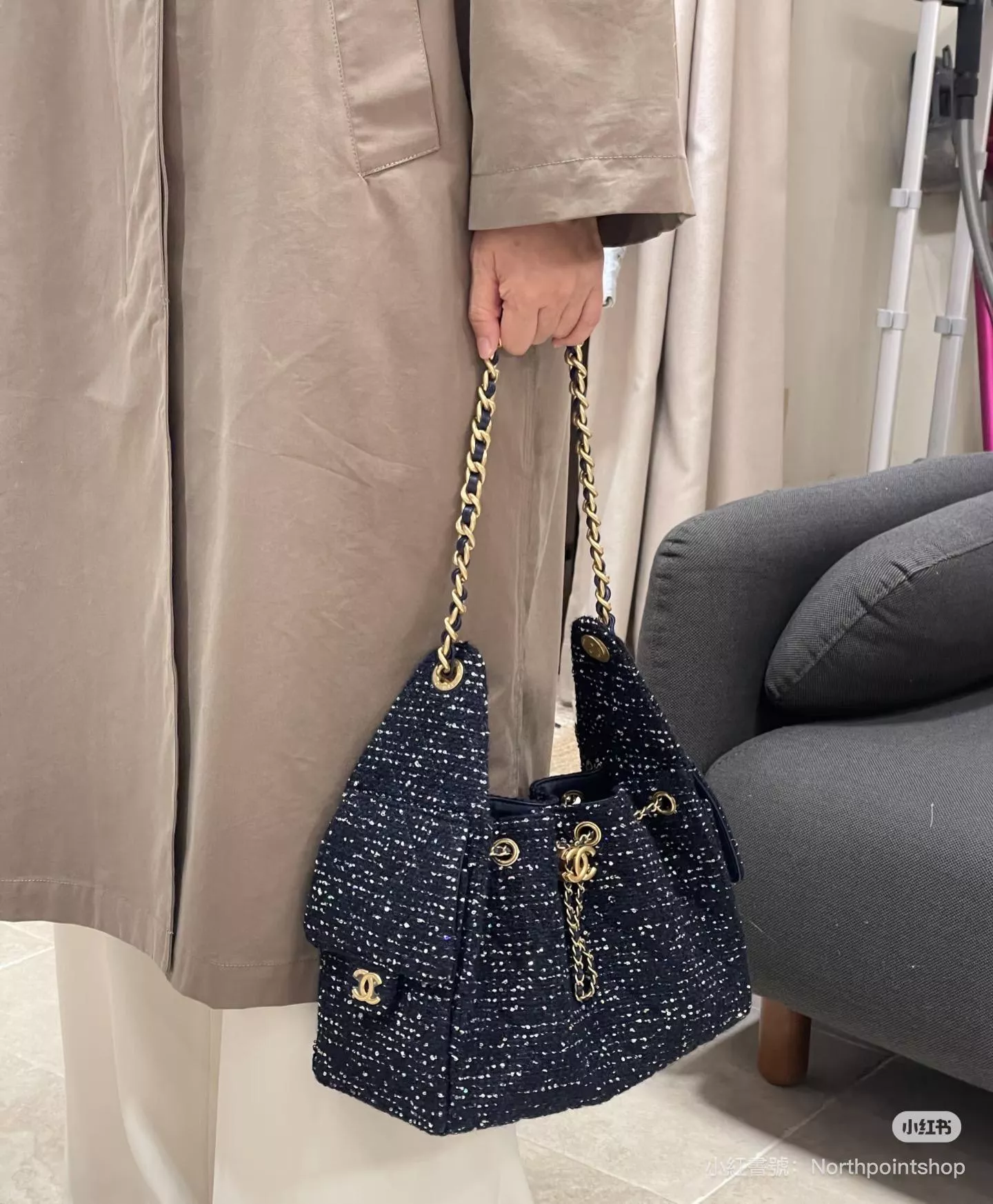 25bag 亮片毛呢水桶包（小號）・藏藍色｜30×26×14cm