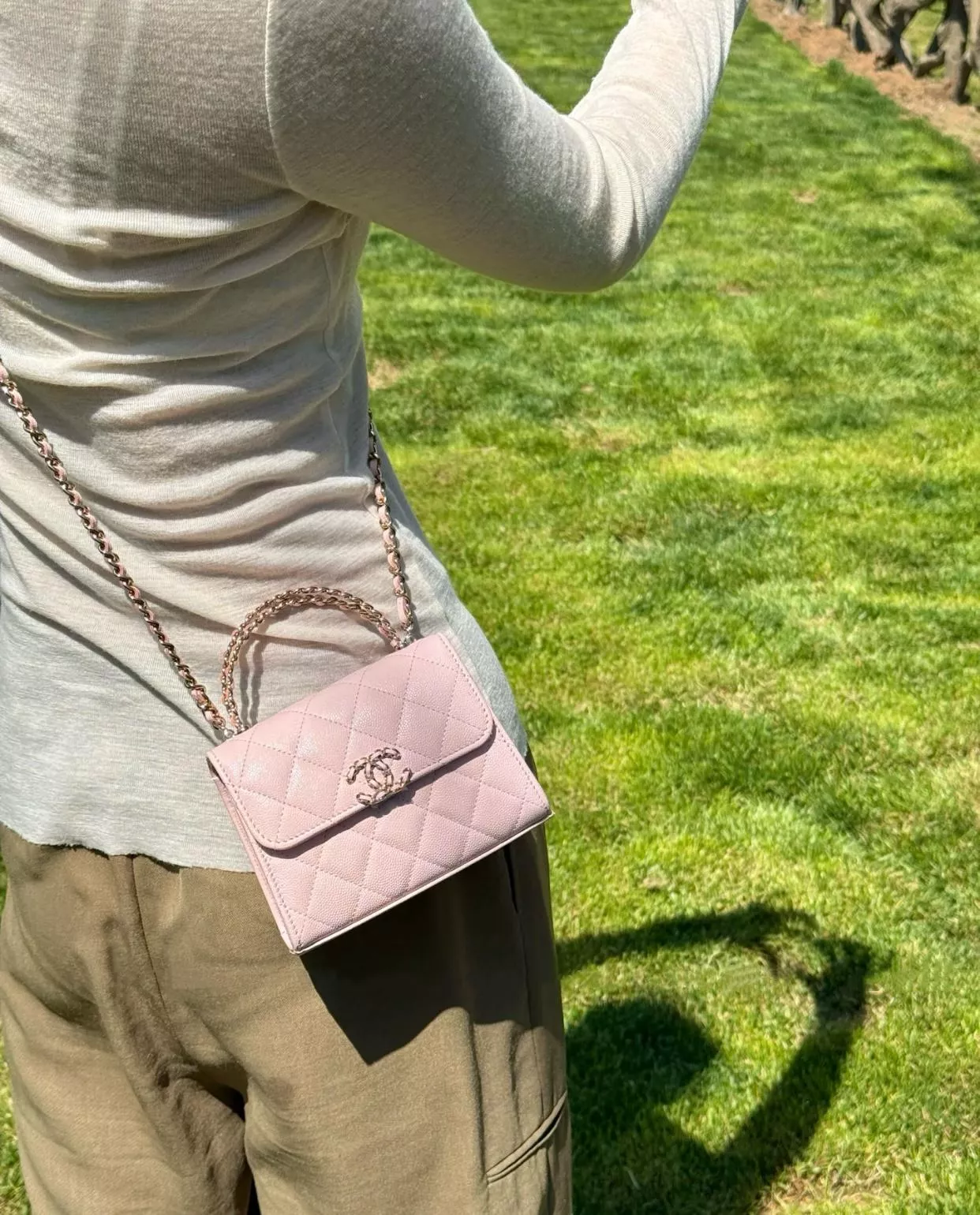 CHANEL 25s Mini Kelly （竪款）・粉色魚子醬牛皮｜交叉手柄款｜14.5cm