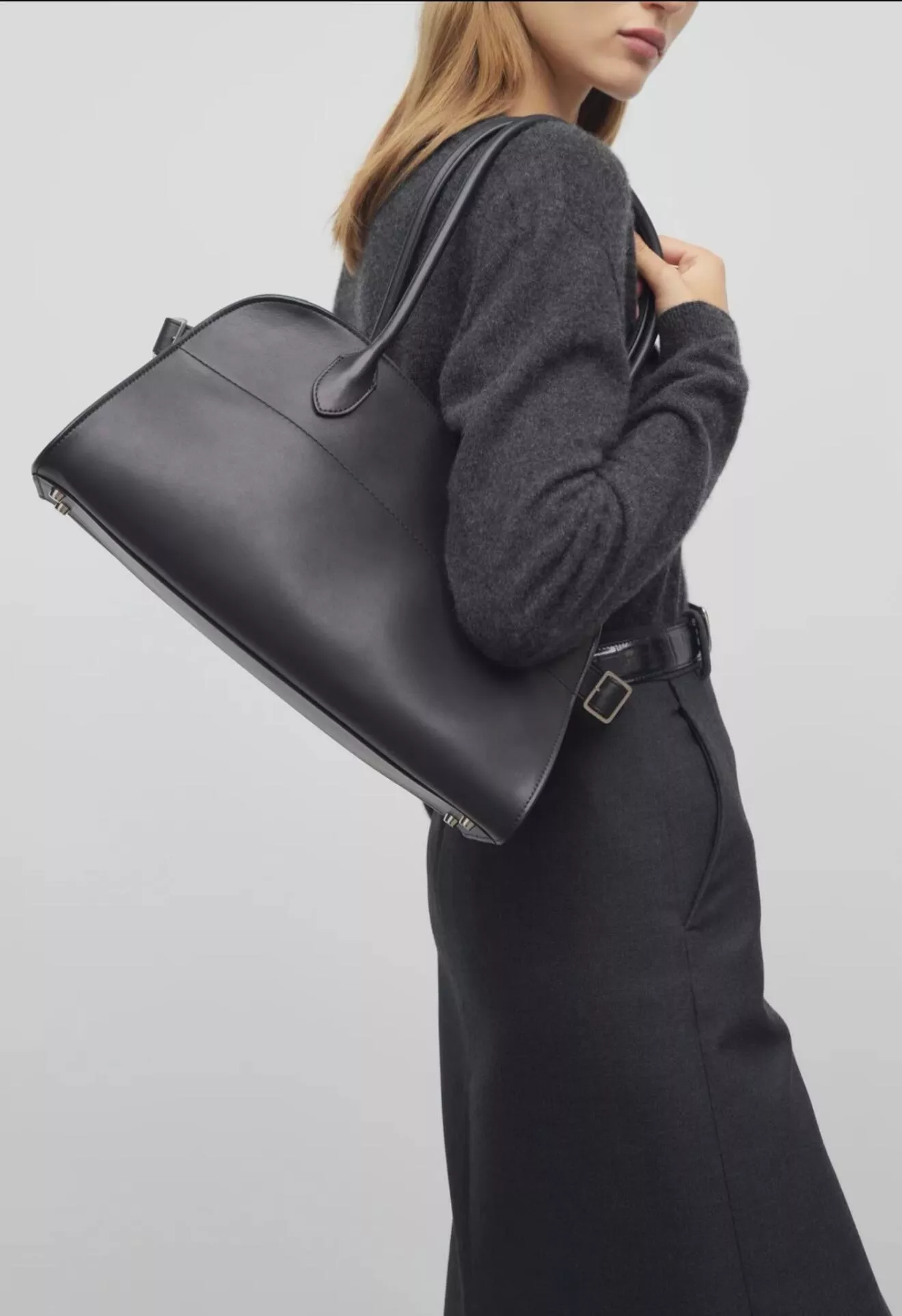 The Row 【黑色 Margaux Shoulder 12｜老錢風手提包】Masoni 馬鞍皮・可肩背/手提・低調奢華款