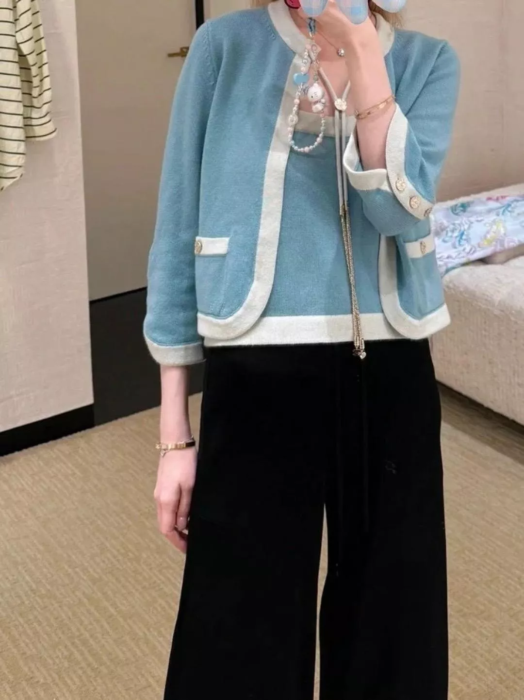 CHANEL 25A 天藍色羊絨撞色開衫外套｜短版九分袖針織上衣｜質感百搭款｜36 / 38 / 40