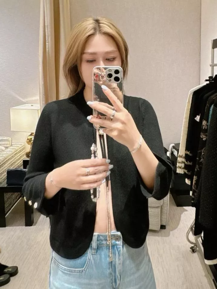 CHANEL 25A 黑色羊絨撞色開衫外套｜短版九分袖針織上衣｜質感百搭款｜36 / 38 / 40