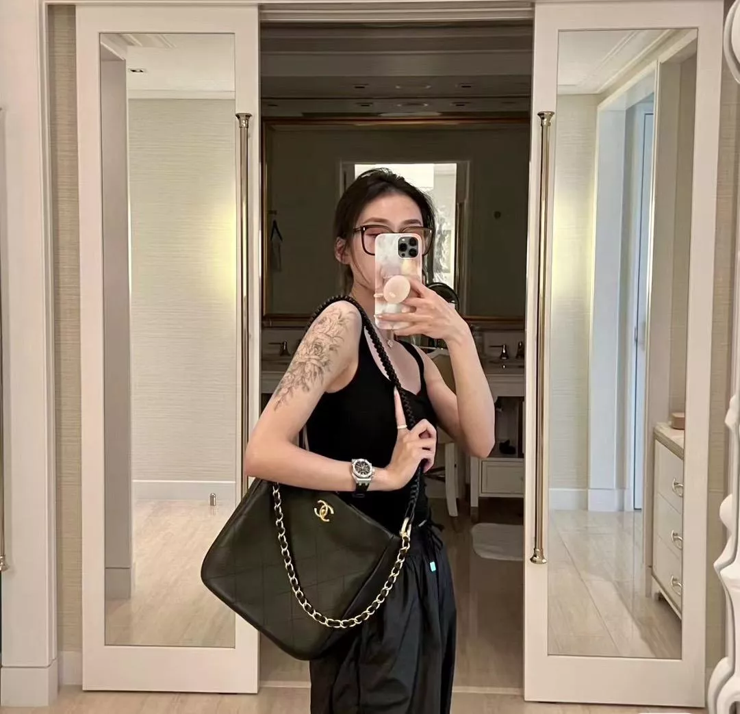 23A 編織嬉皮包｜荔面小牛皮｜25×26×7.5cm（23A 高級手工坊系列）