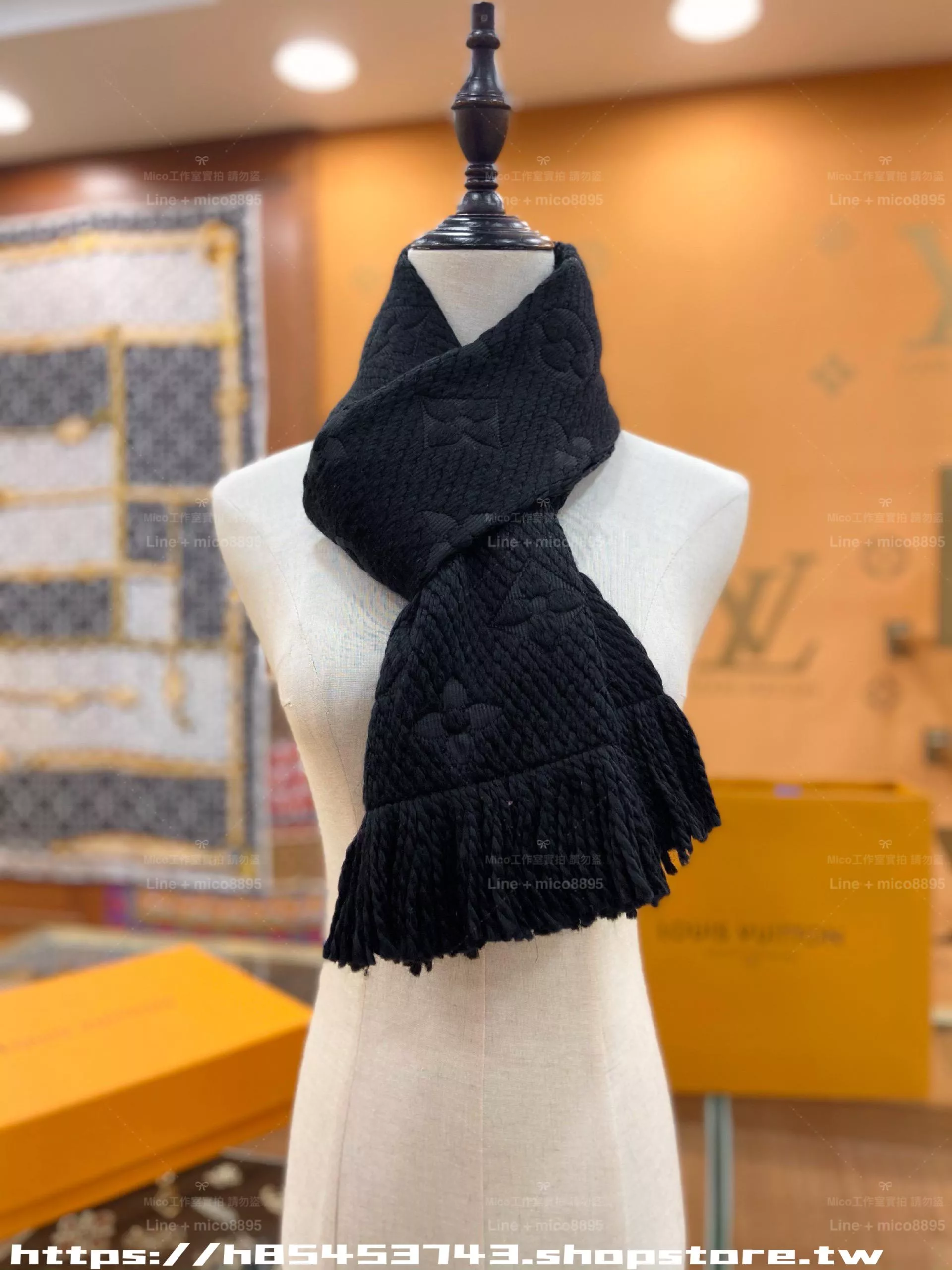 LV 純色款/黑 Monogram 刺繡圍巾｜175×30cm｜手工流蘇款