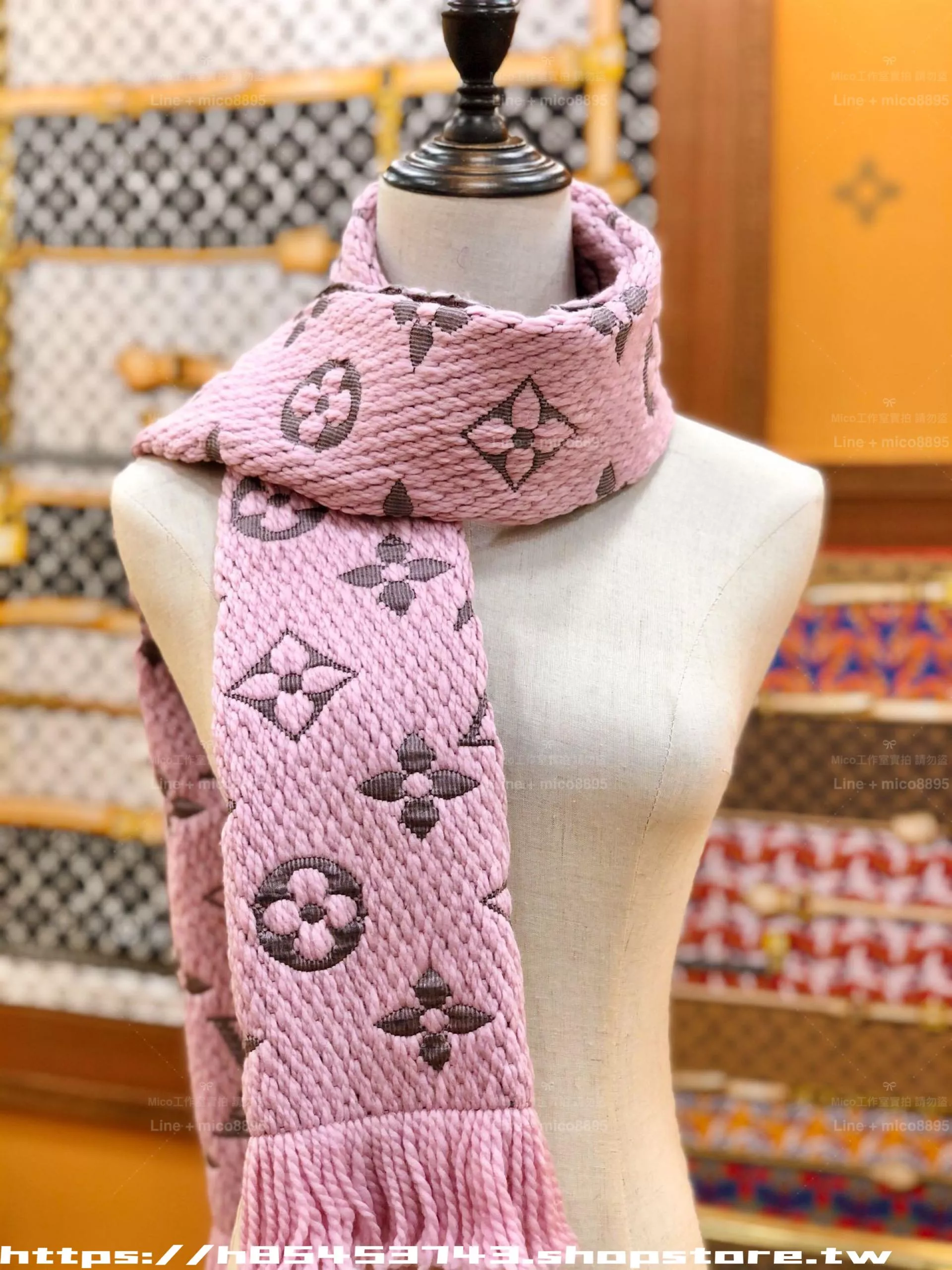 LV 純色款/粉色 Monogram 刺繡圍巾｜175×30cm｜手工流蘇款
