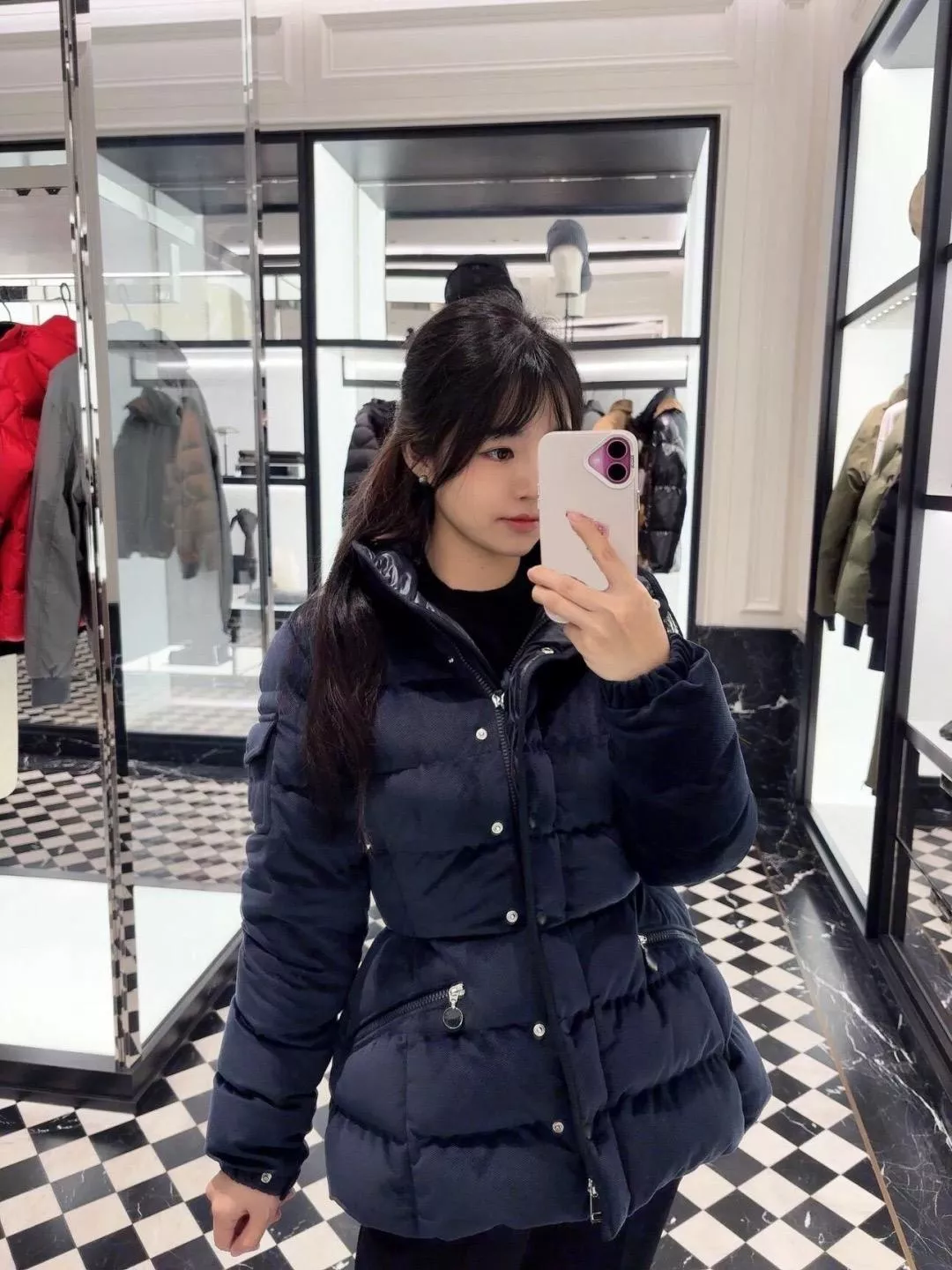 MONCLER 收腰連帽短版羽絨外套｜小蠻腰顯瘦羽絨衣｜斜紋絲絨感短麵包服｜冬季保暖加厚外套｜藍色 0/1/2/3