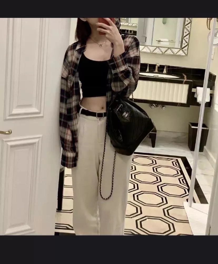 Gabrielle 流浪背包｜黑色 小號 原版胎牛皮・經典雙材質結構設計