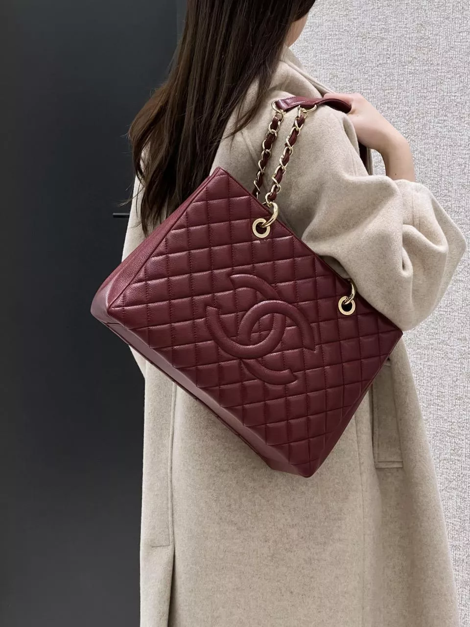 經典 GST 購物袋｜棗紅色/金扣 Grand Shopping Tote・經典入門級大容量款