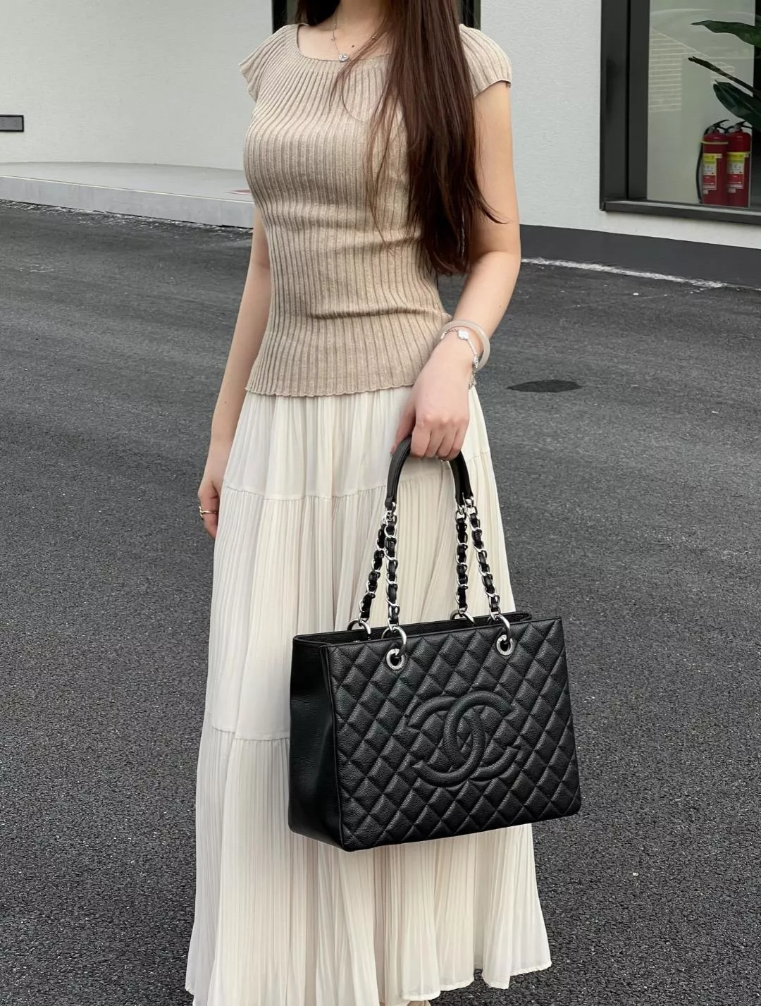 經典 GST 購物袋｜黑色/銀扣 Grand Shopping Tote・經典入門級大容量款