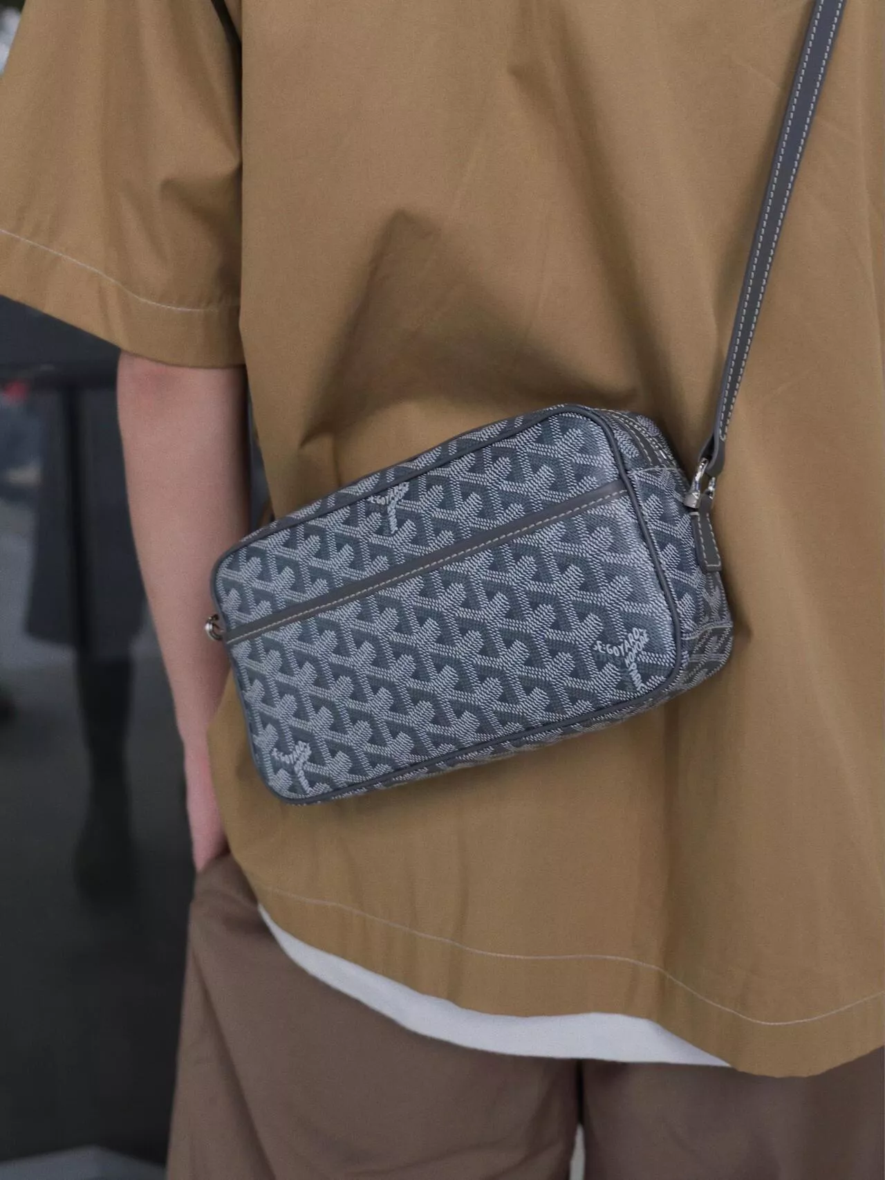 CapVert 相機包｜灰色｜22×6.5×13cm