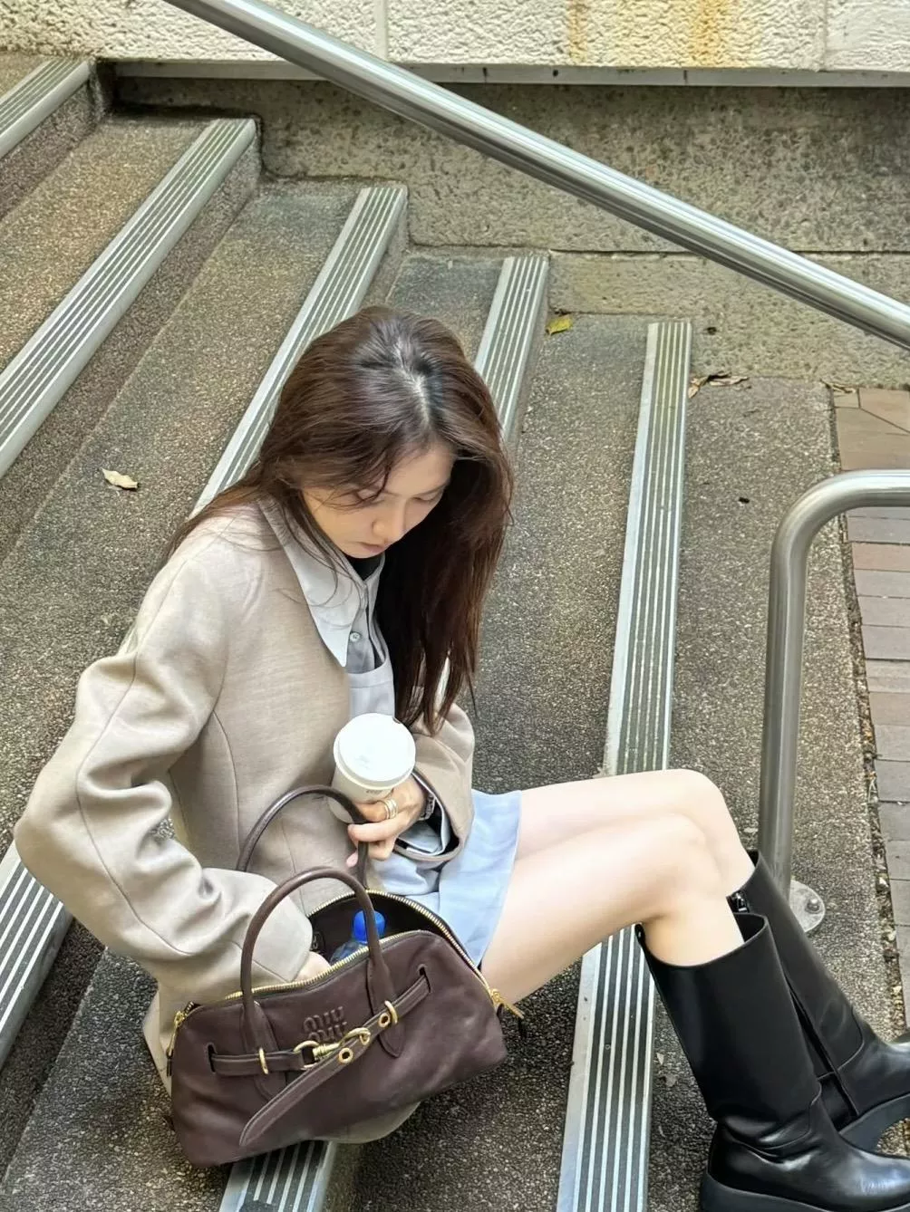 AVENTURE 貝殼包｜石楠木色 中號手提斜背包 33cm｜日常通勤款（5BB168）