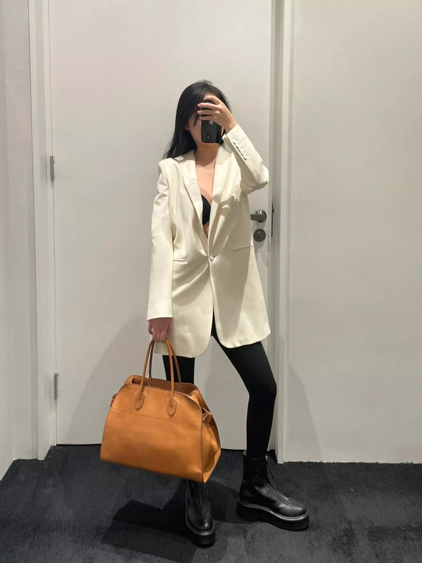 The Row Margaux 15 通勤大包 金棕色平紋｜38×28×23cm｜