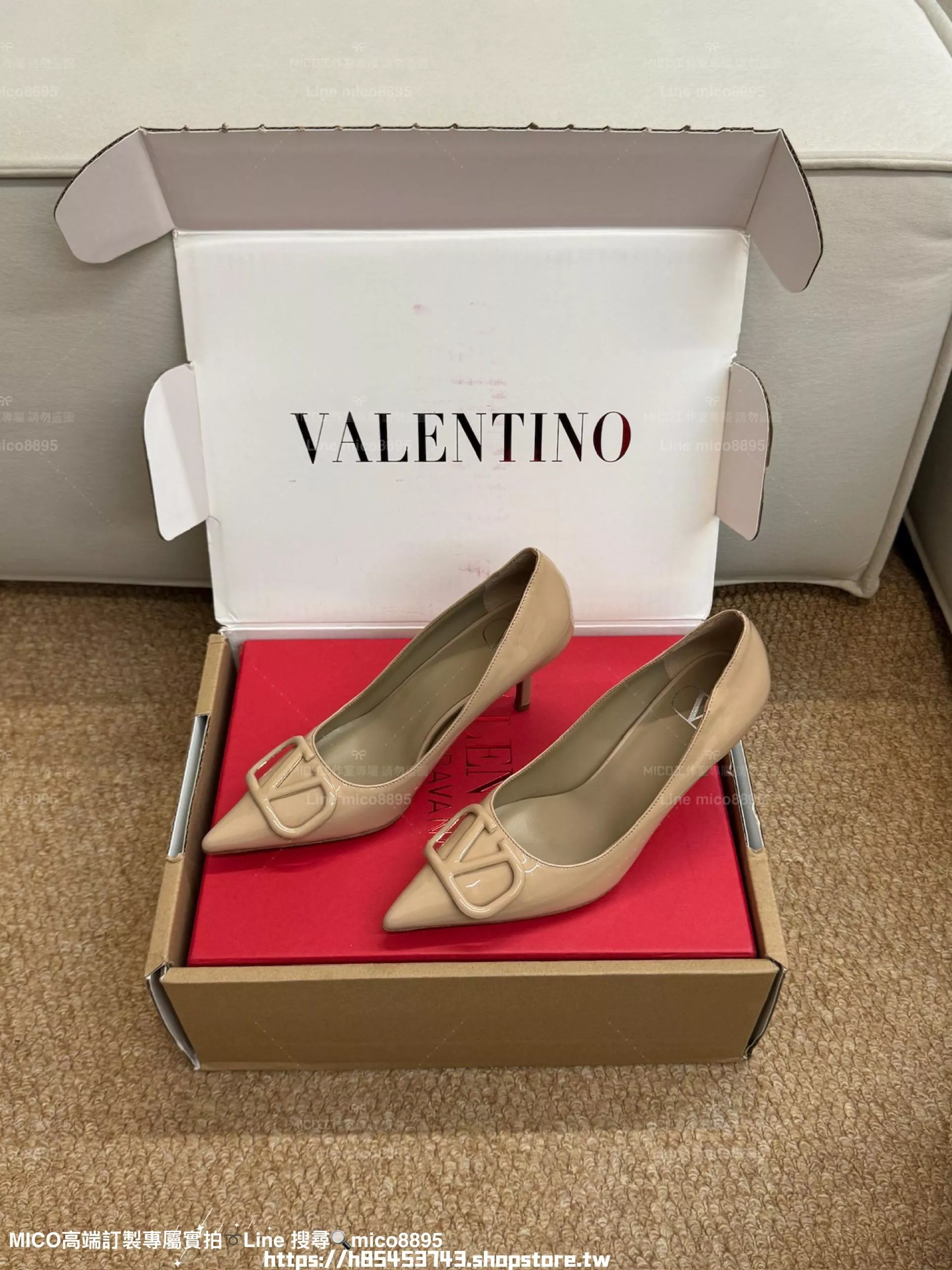 VALENTINO 漆皮/裸色 V釦極簡純色高跟單鞋｜兩種跟高 8cm／4.5cm